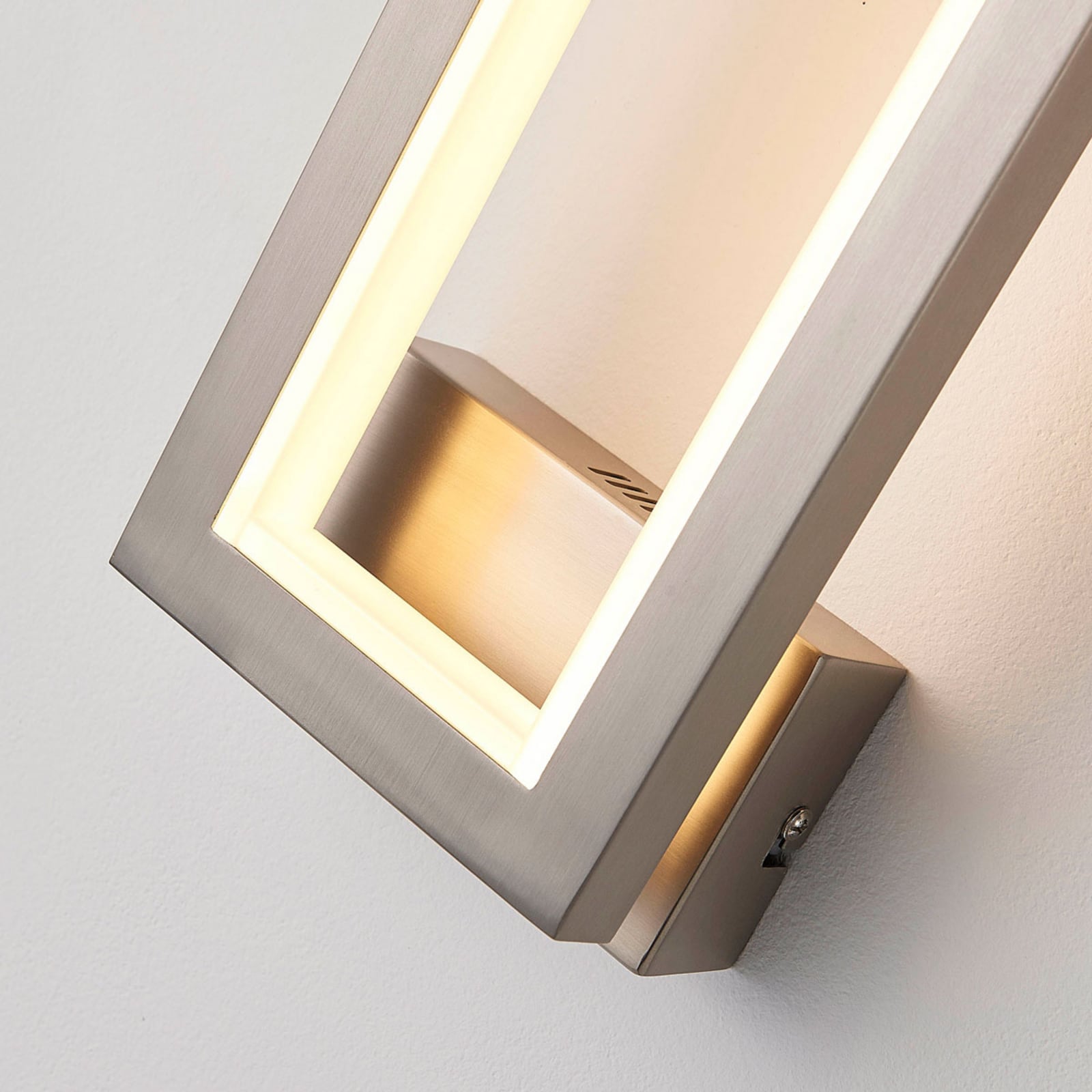 Heriba LED Wandleuchte Matt Nickel - Lucande