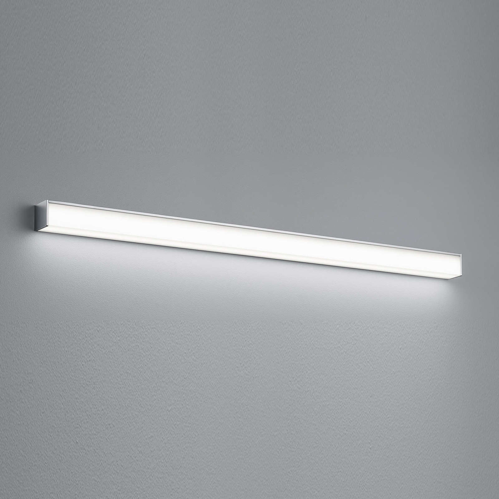 Helestra Nok LED-Spiegelleuchte in eckiger Form