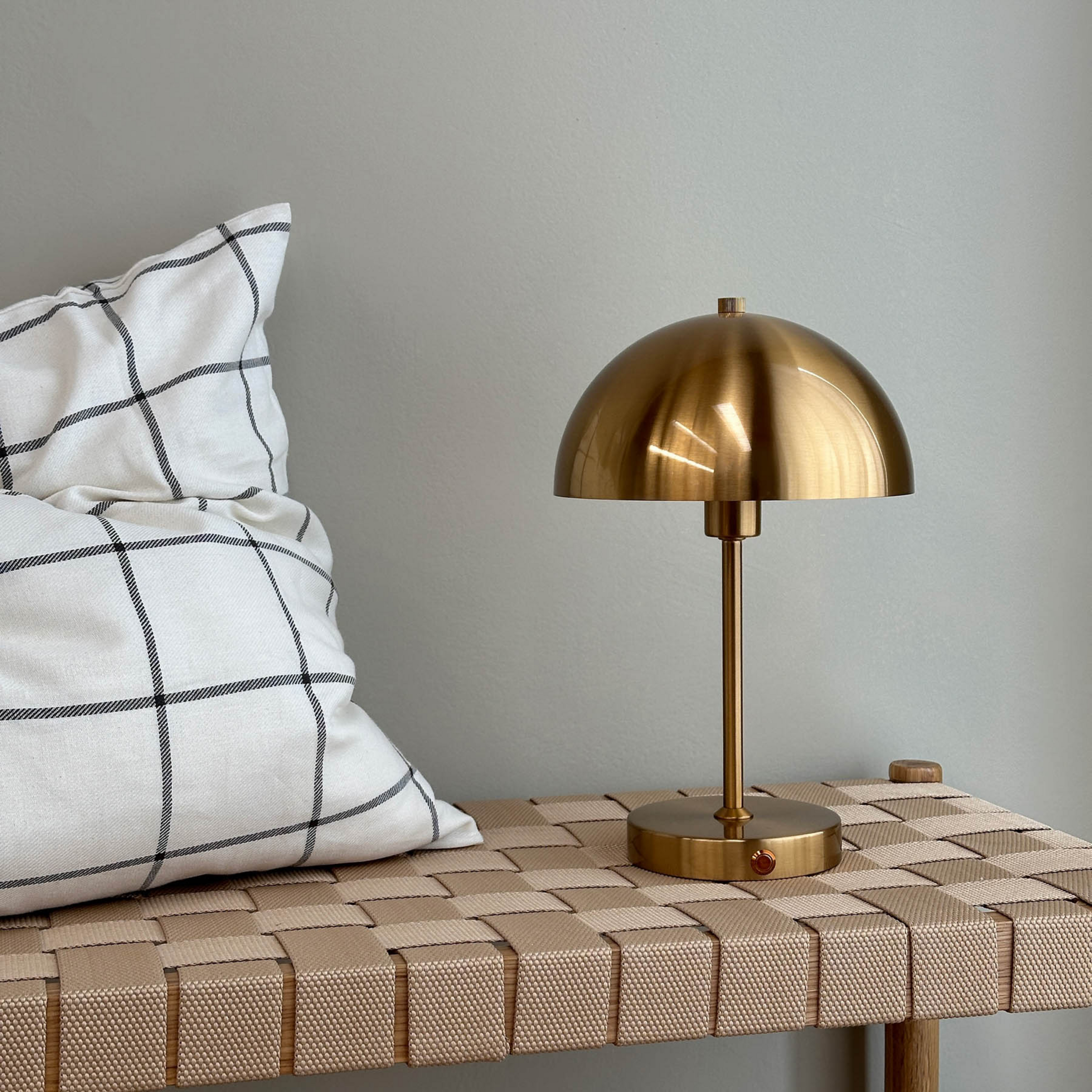 Stockholm Portable Bordlampe Antique Brass - Dyberg Larsen
