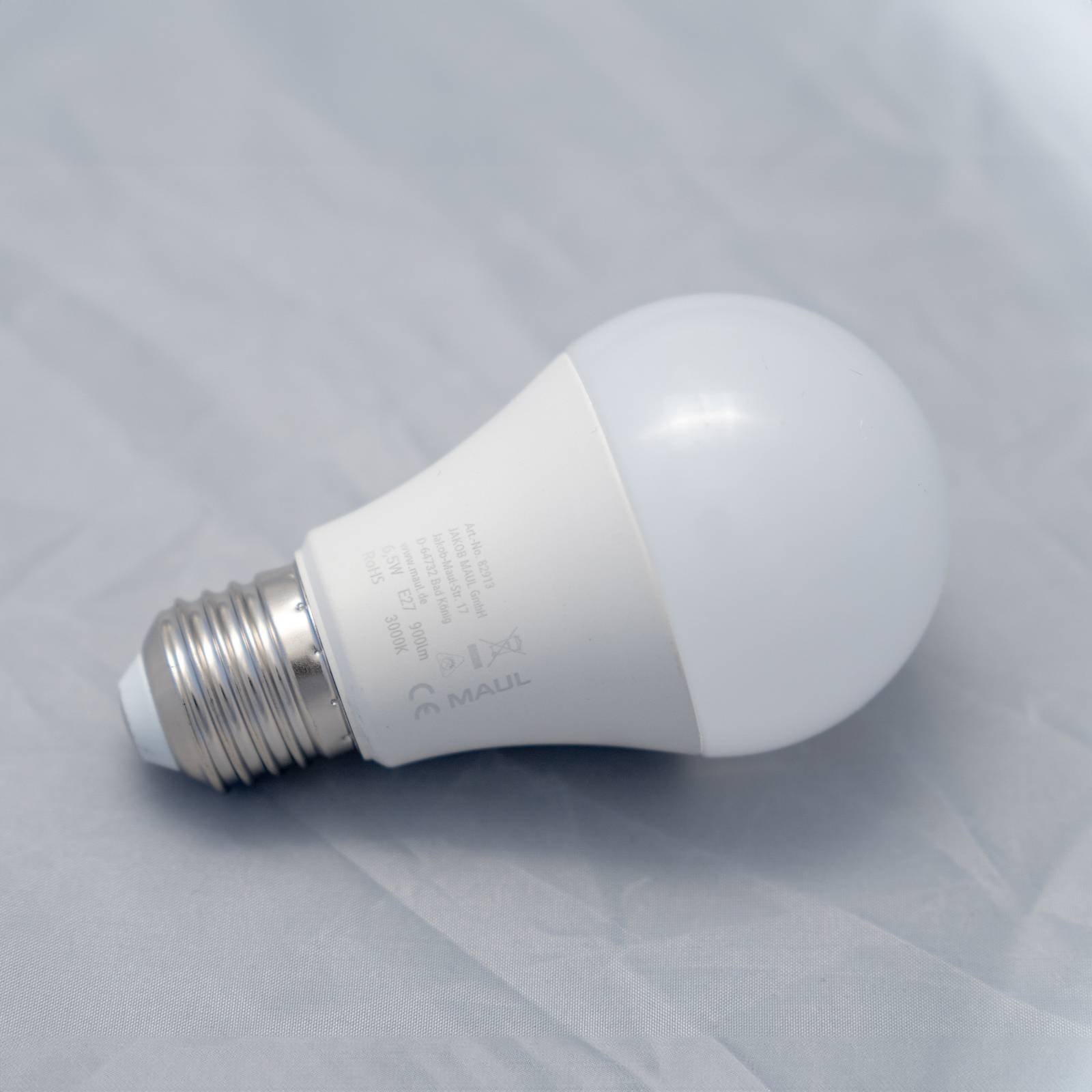 Levně LED žárovka, matná, E27, 6,5 W, 3000 K, 900 lm