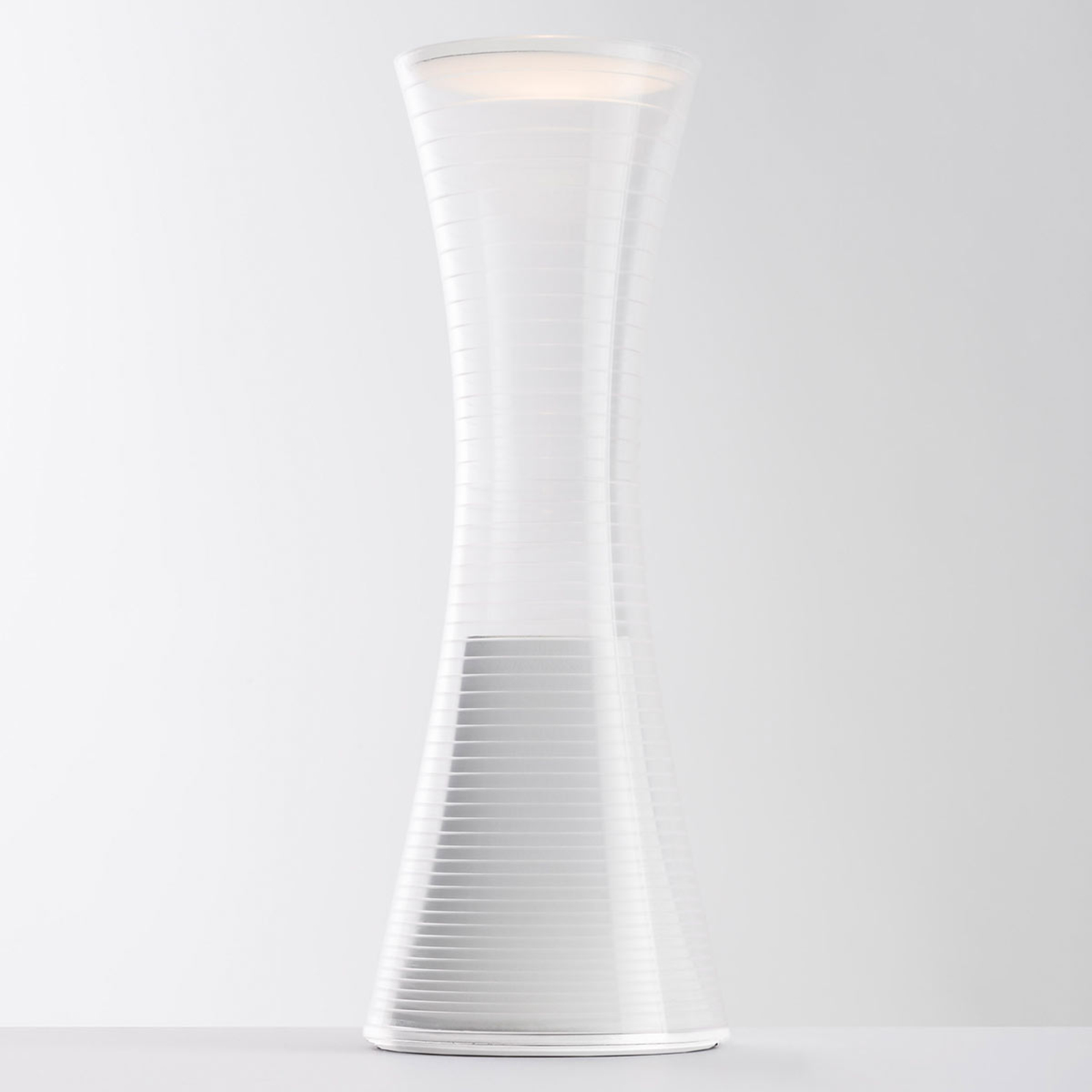 Artemide Come Together LED stolna lampa 2700K bijela