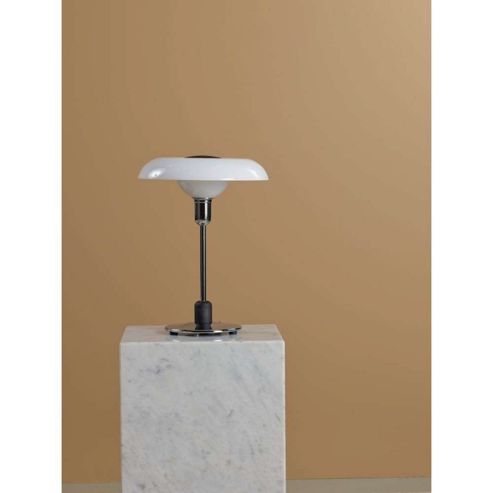 RA 250 D Table Lamp Opal Glass - Piet Hein