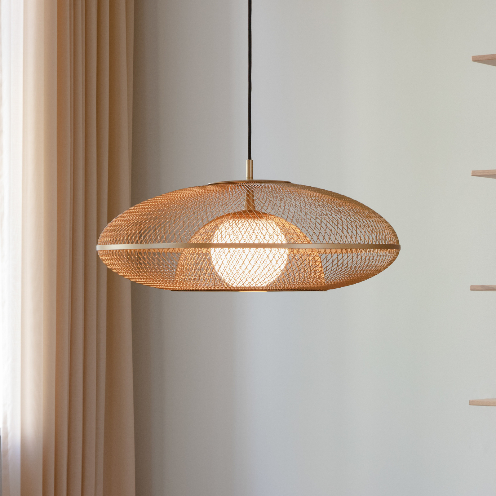 Suspension Faraday Large couleur laiton, Ø 60 cm - UMAGE