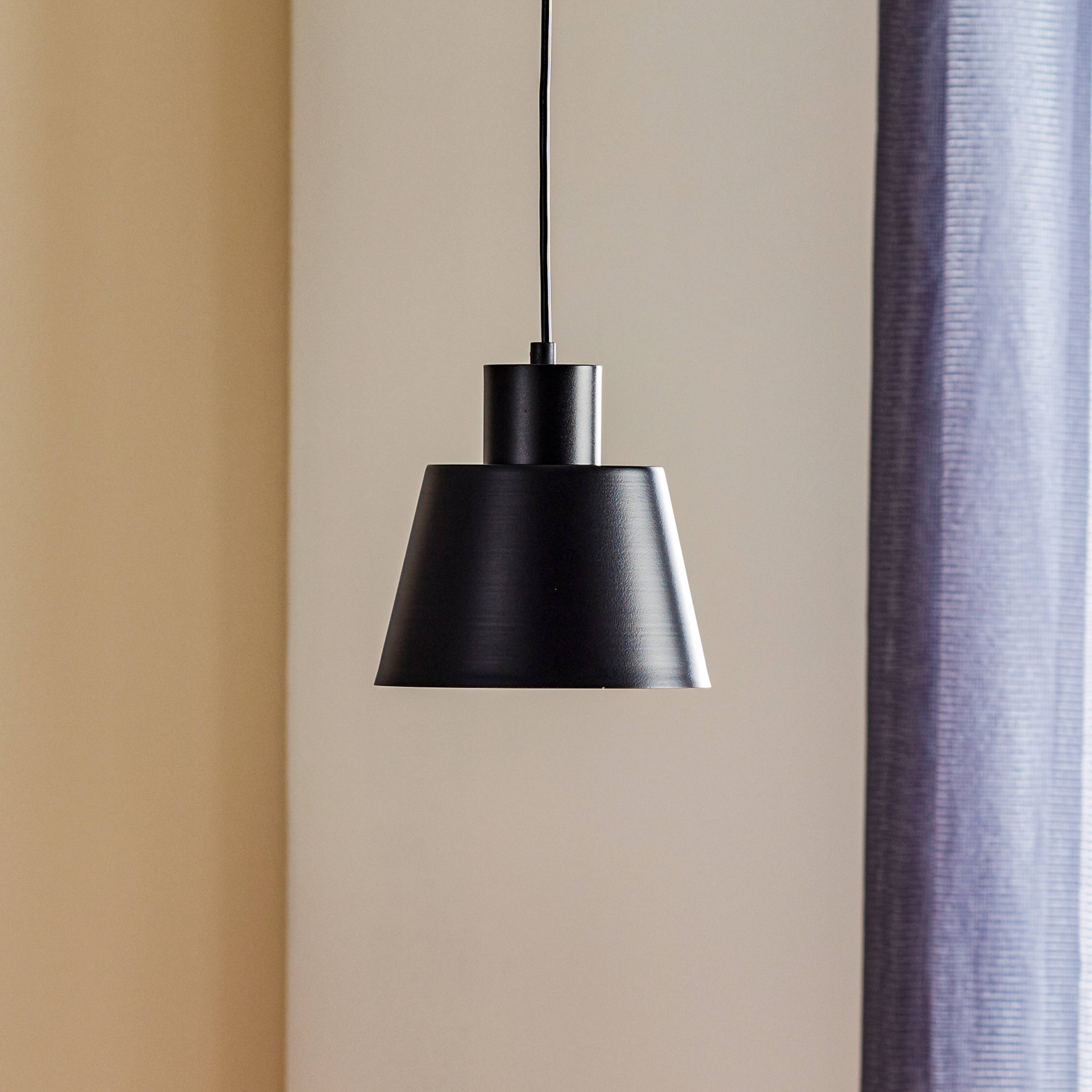 Dunka 1 lámpara colgante con pantalla de metal, negro