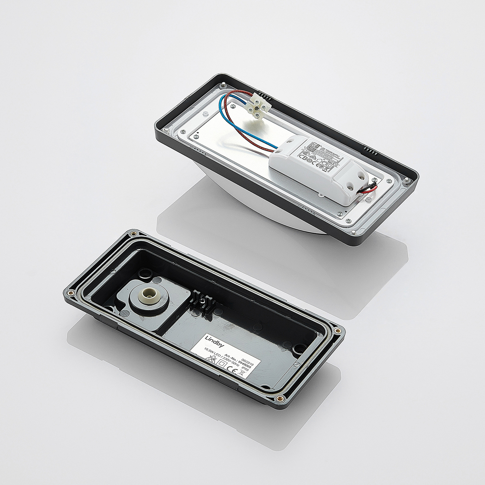 LED buitenwandlamp Iskia, brede strips Lampen24.be