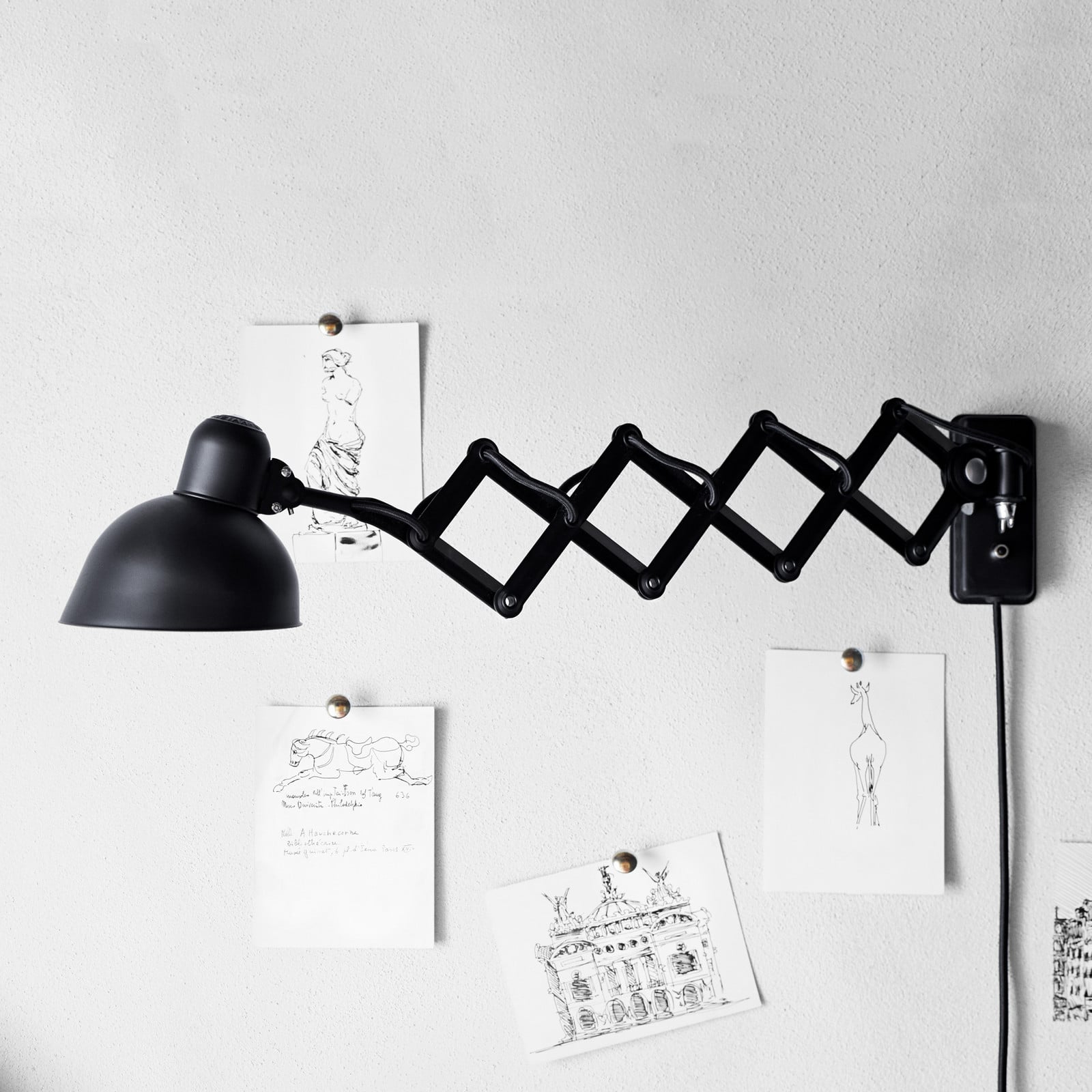 Kaiser Idell v&auml;gglampa med stickkontakt, svart Kaiser Idell 6718-W FRITZ HANSEN - Vardagsrum - Design - Metall