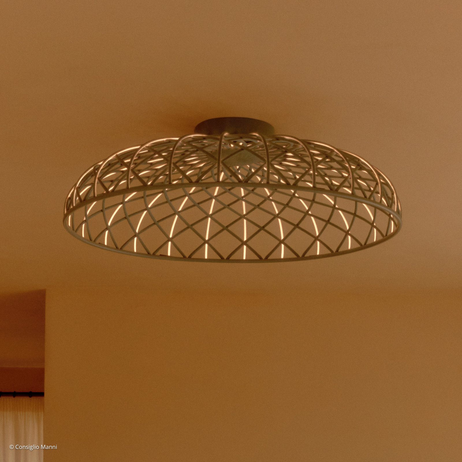 FLOS Skynest LED ceiling light, light brown