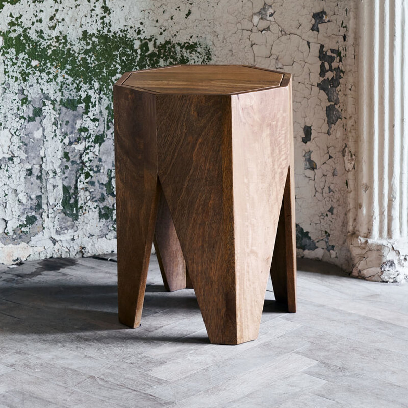 Sgabello HDOkta, legno di mango, altezza 45 cm - House Doctor