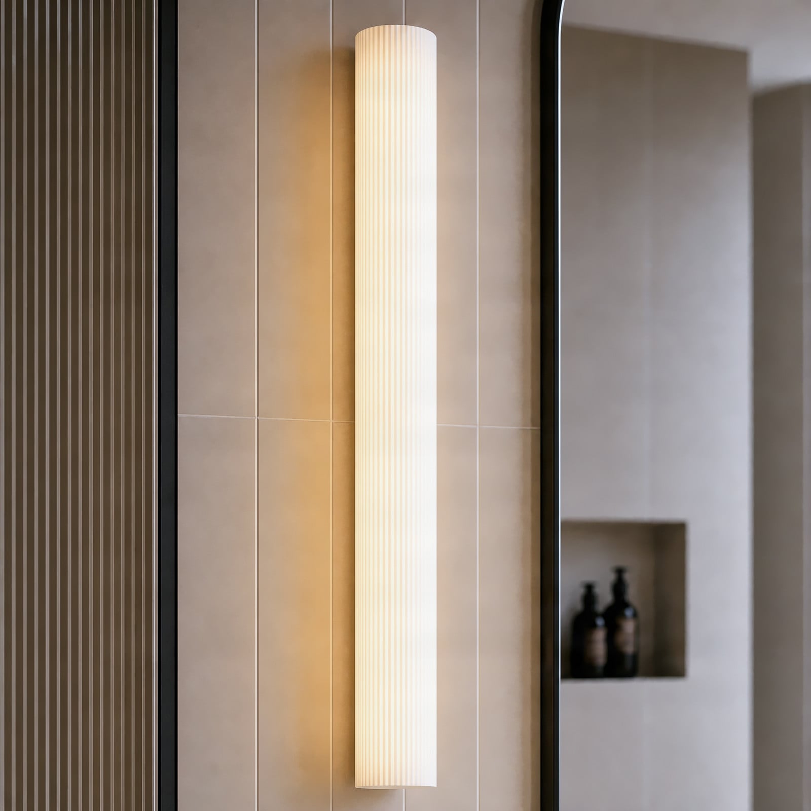 Victoire LED-væglampe til badeværelset, 70 cm, hvid/krom, CCT, glas – Lucande - Moderne - Med én lyskilde