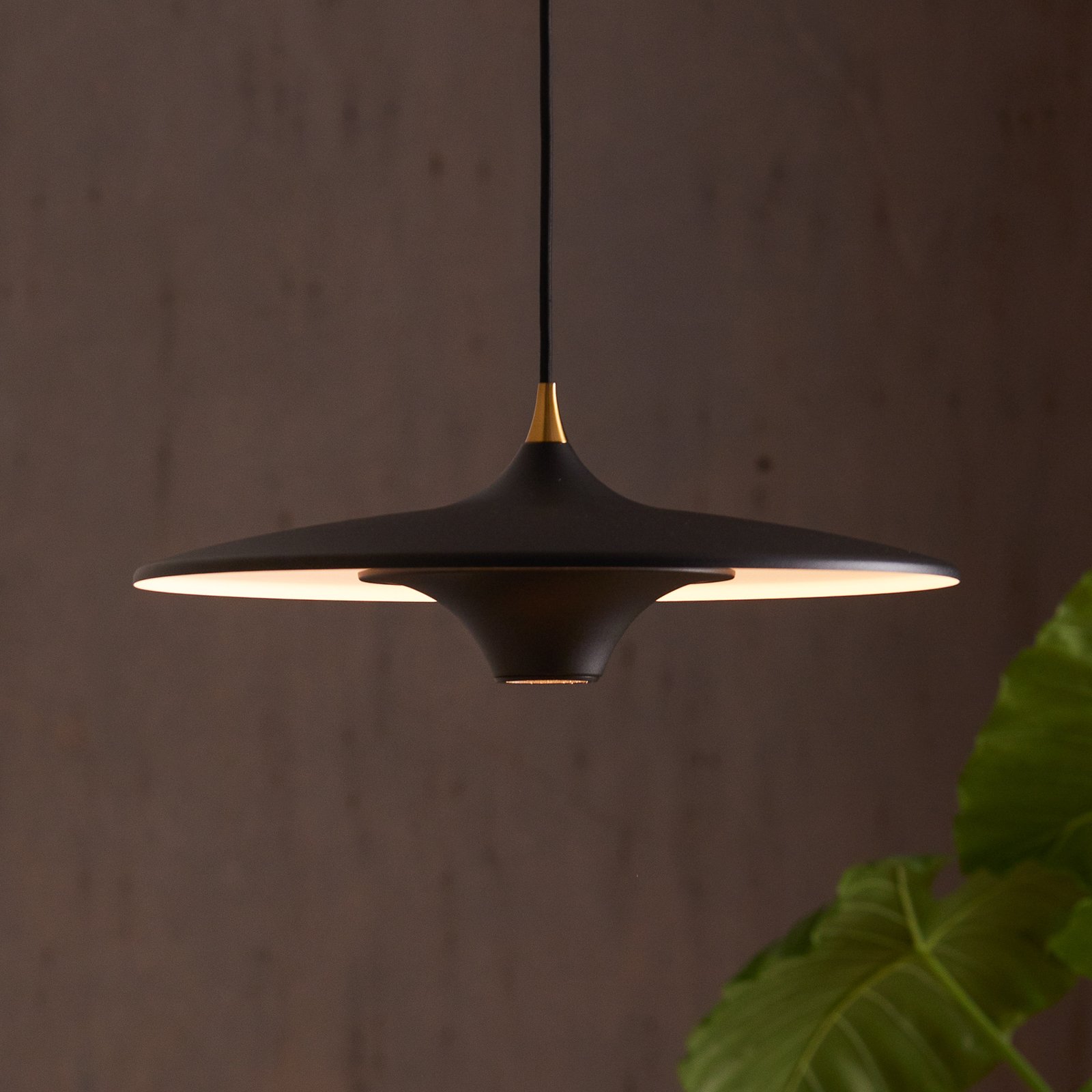 Moja Pendant Ø42 Black - Loom Design