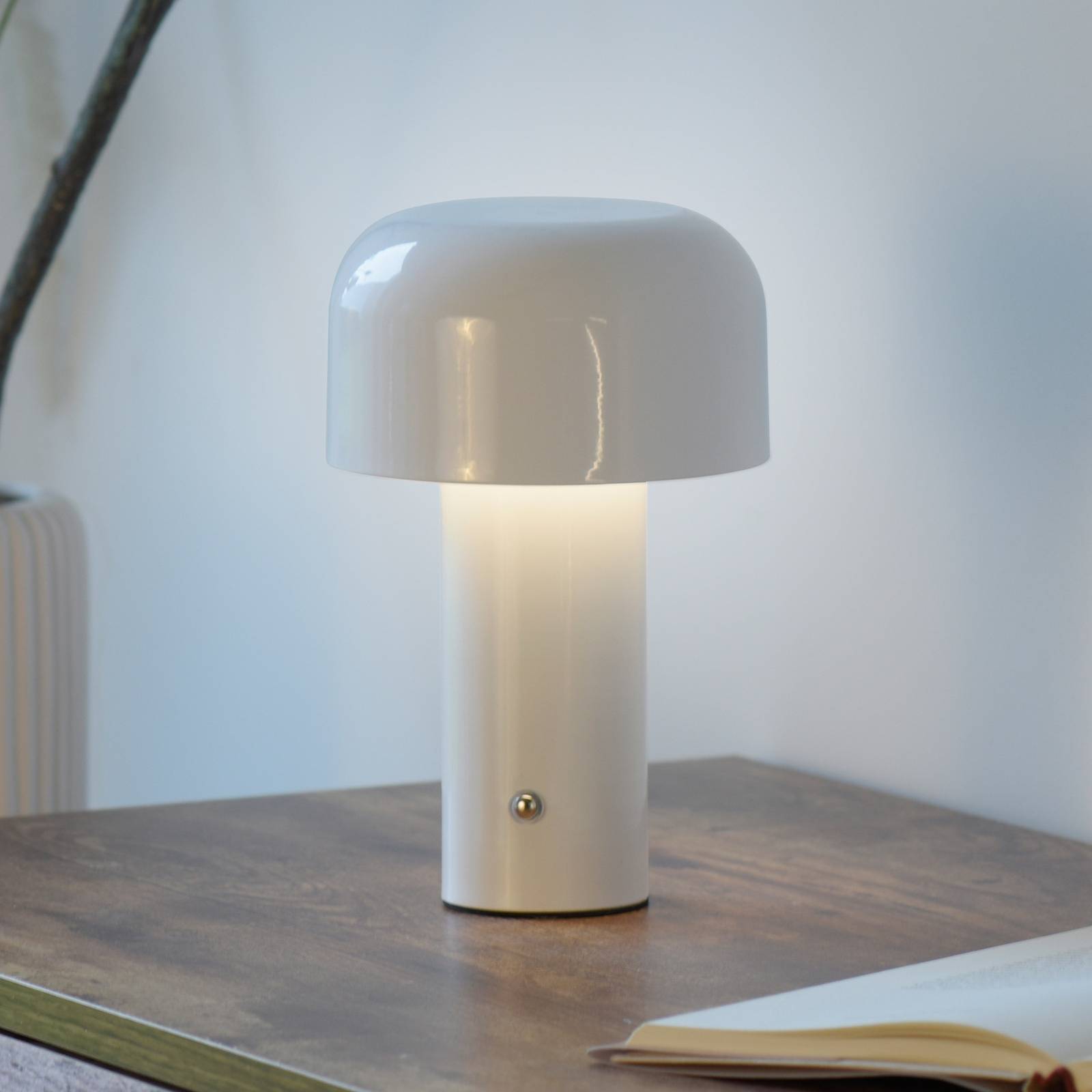 JUST LIGHT. Lampe de table LED rechargeable Agnes blanc fer CCT