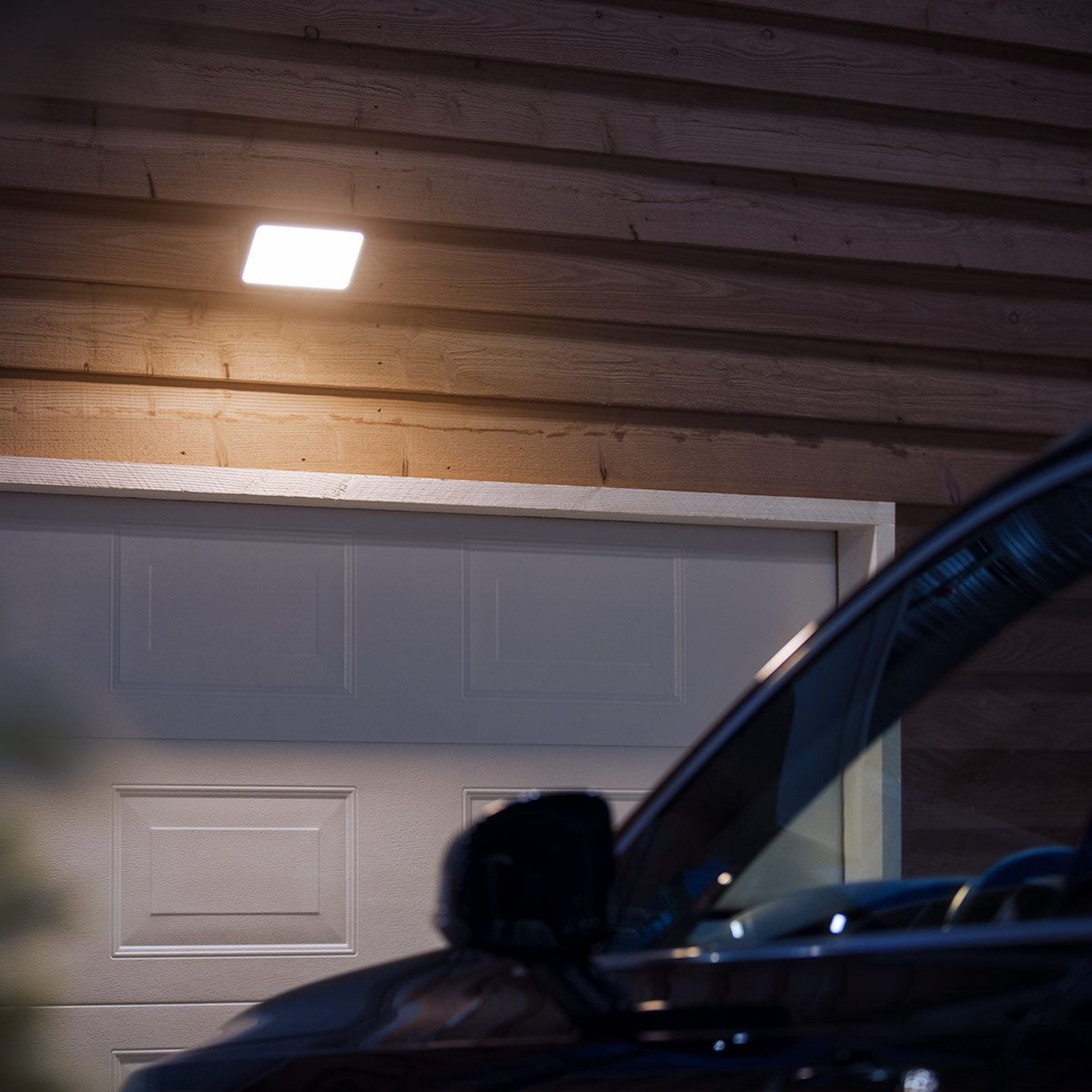 Philips Hue White Welcome outdoor spotlight 2300lm