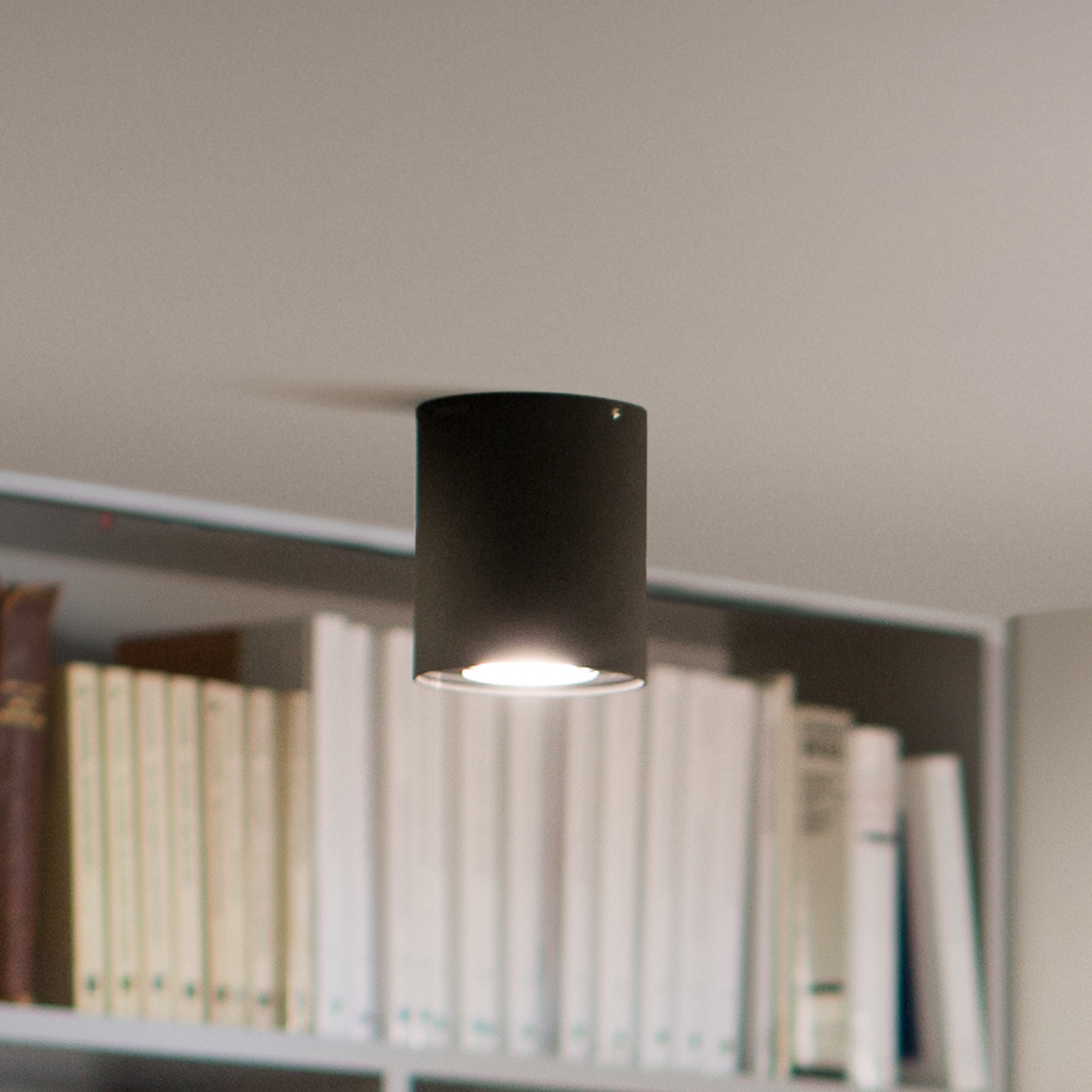driehoek katje overdrijven Philips Hue Pillar LED-spot dimschakelaar, zwart | Lampen24.be