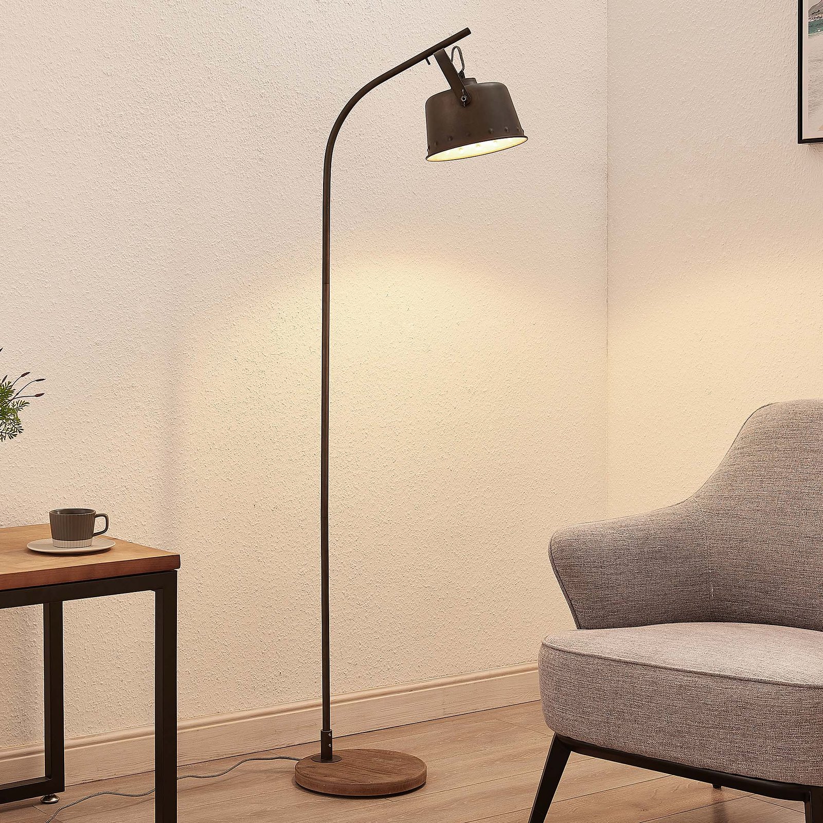 Rubinjo Stehleuchte Wood/Black - Lindby