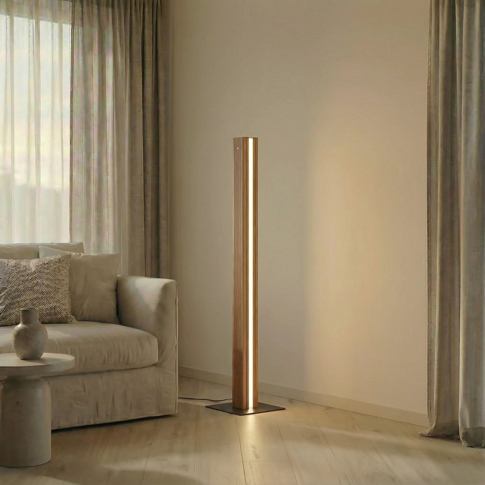 Lucande LED-golvlampa Lieske, svart, ek, dimbar