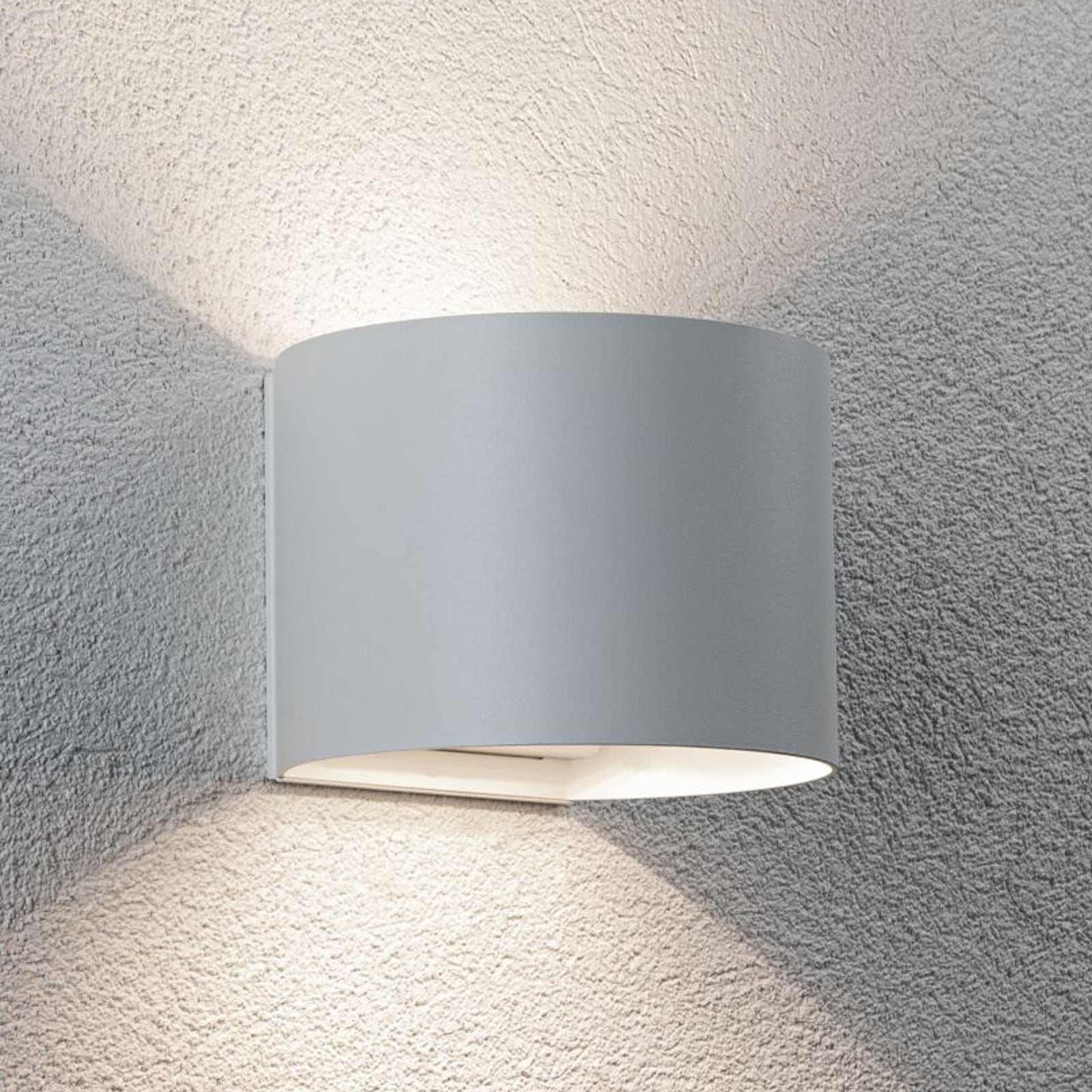 Paulmann Akku-Außenwandlampe Nyora, weiß, 14 cm, Sensor IP44