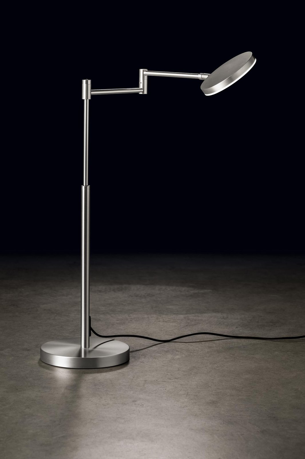 Holtkötter Plano T LED table lamp in matt aluminium