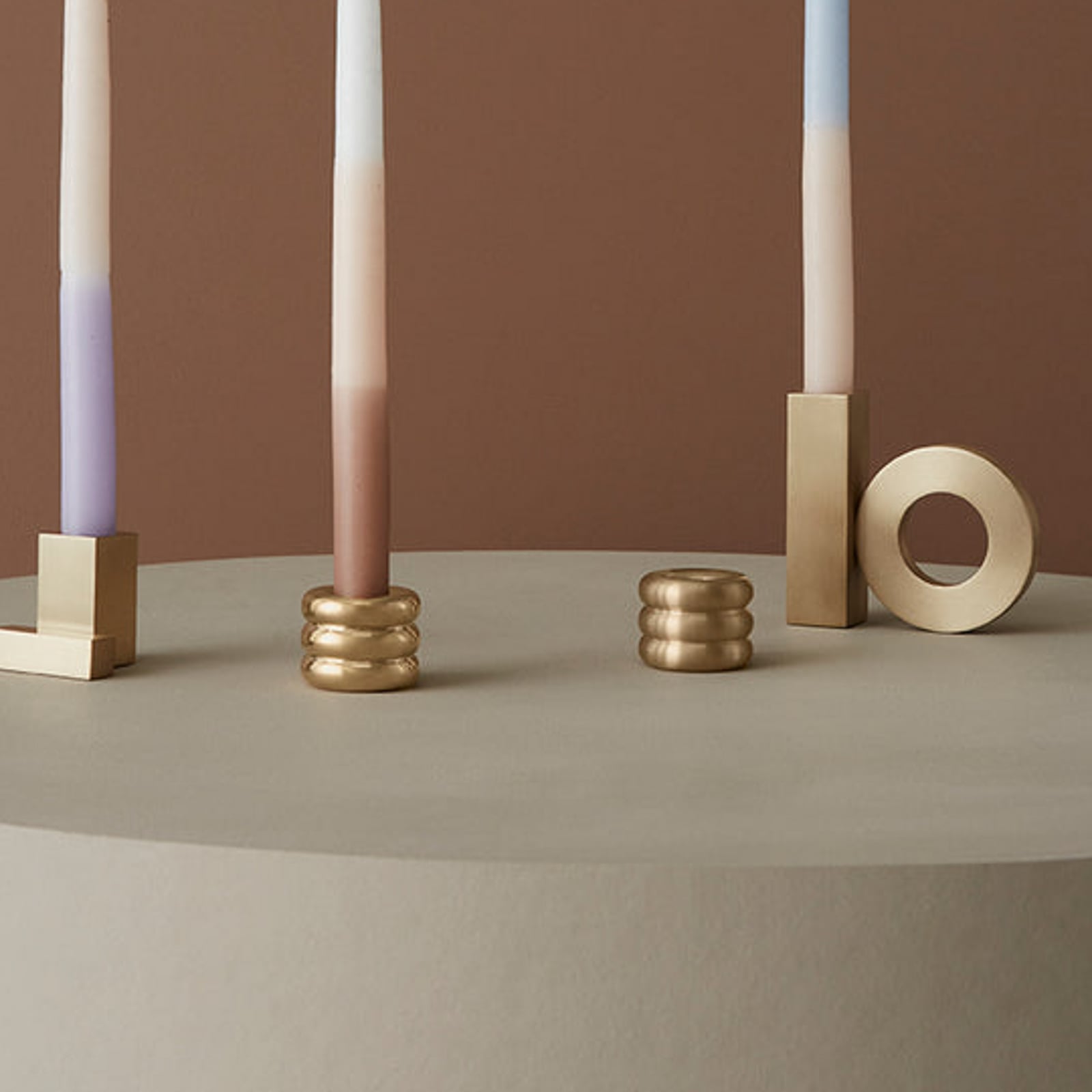 Savi lysestake, messing, Ø 4 cm – OYOY Living Design
