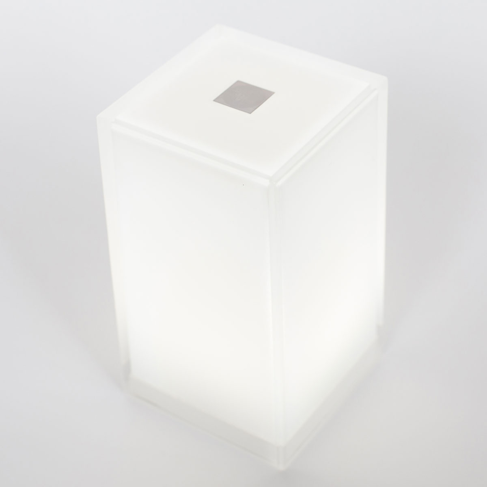 Stolní lampa Cub v balení po 6 kusech, ovládaná aplikací, RGBW