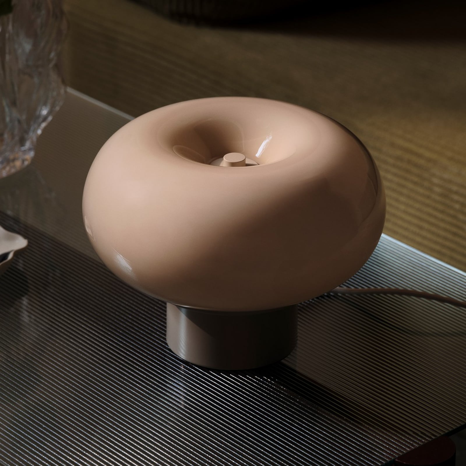 Tischleuchte Malti, Glas, beige, Ø 27,5 cm, E27