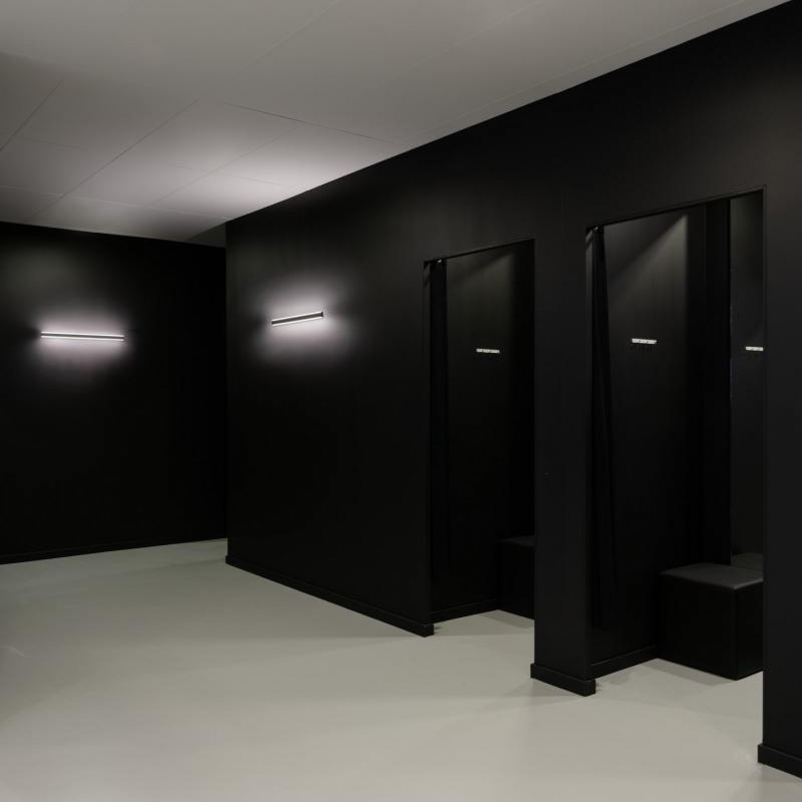 SLV Applique pour salle de bain LED One Linear, 52 cm, noir, CCT