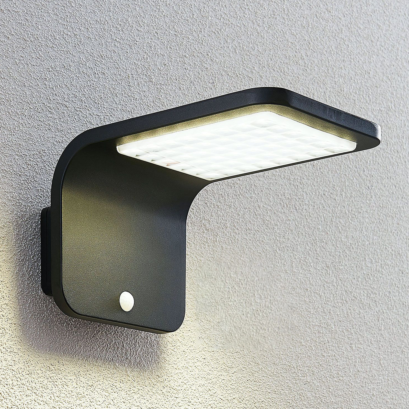 Lindby Koleno LED solarspot met sensor, IP54