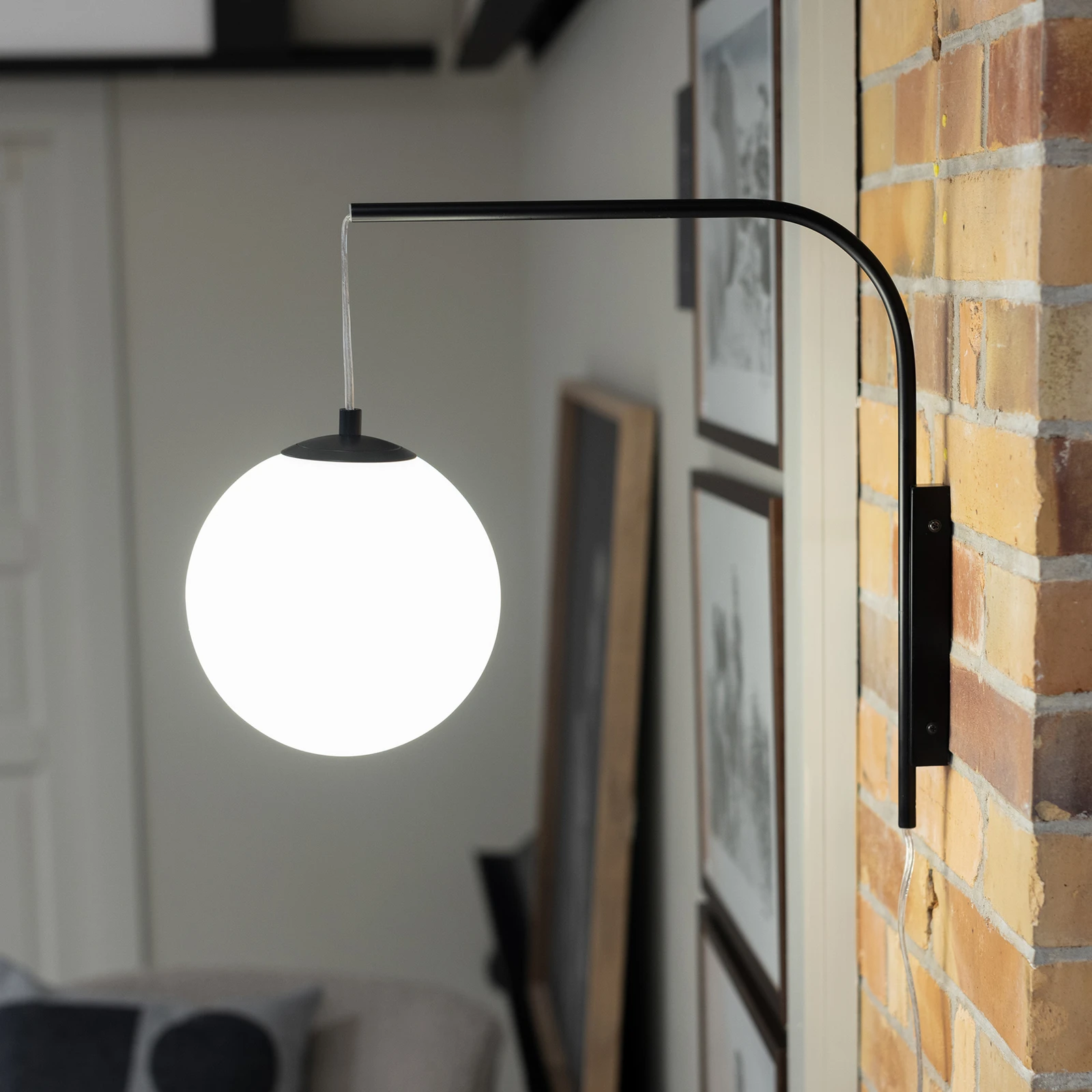 Wandlampe Dione, schwarz/weiß, Höhe 40 cm Stecker