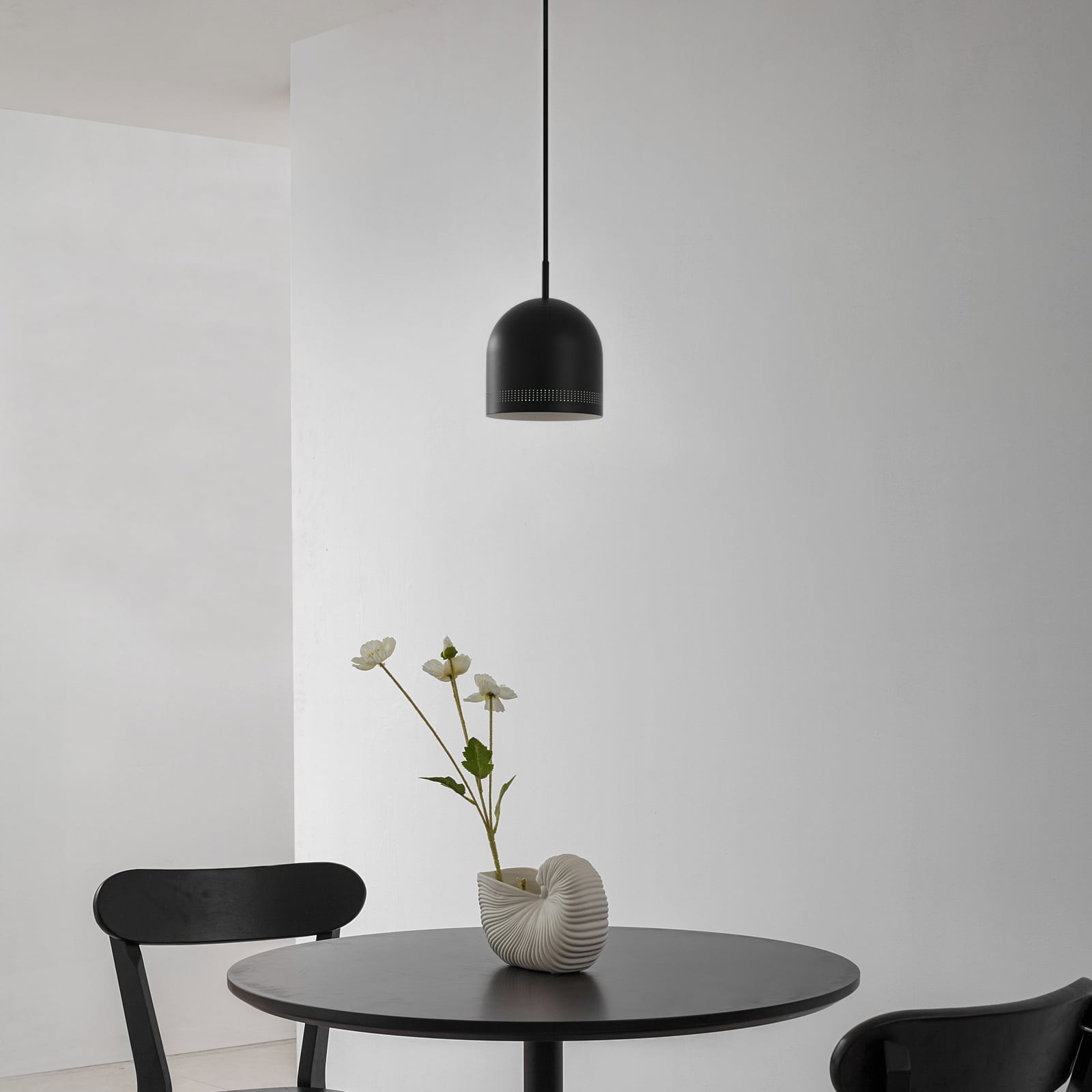 Oura hengelampe, Ø 15 cm, svart, jern, E27 - Nola