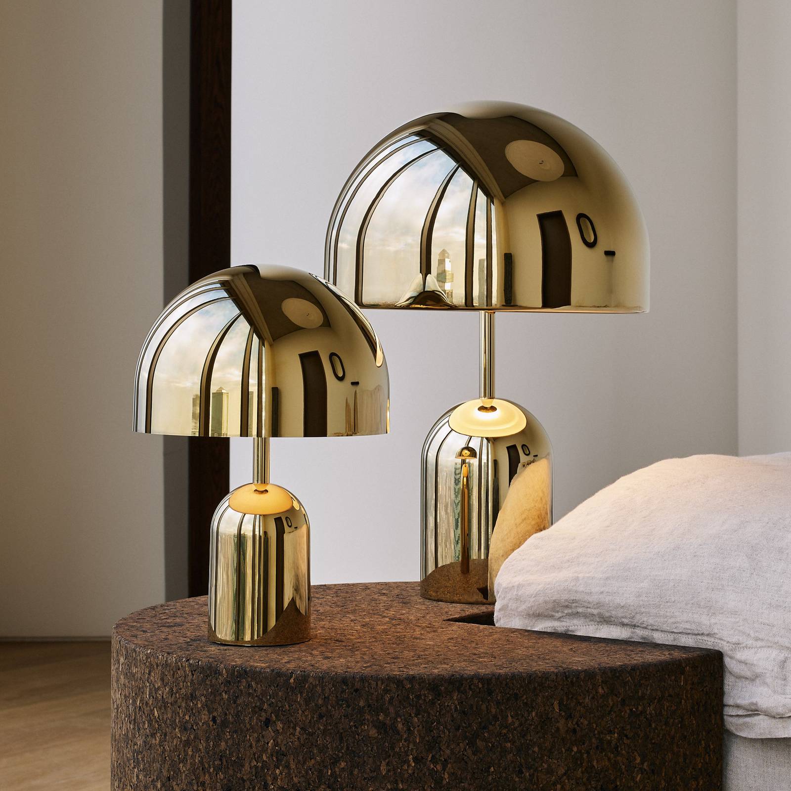 Tom Dixon Lampa stołowa LED Bell Przenośna, złoty kolor IP44