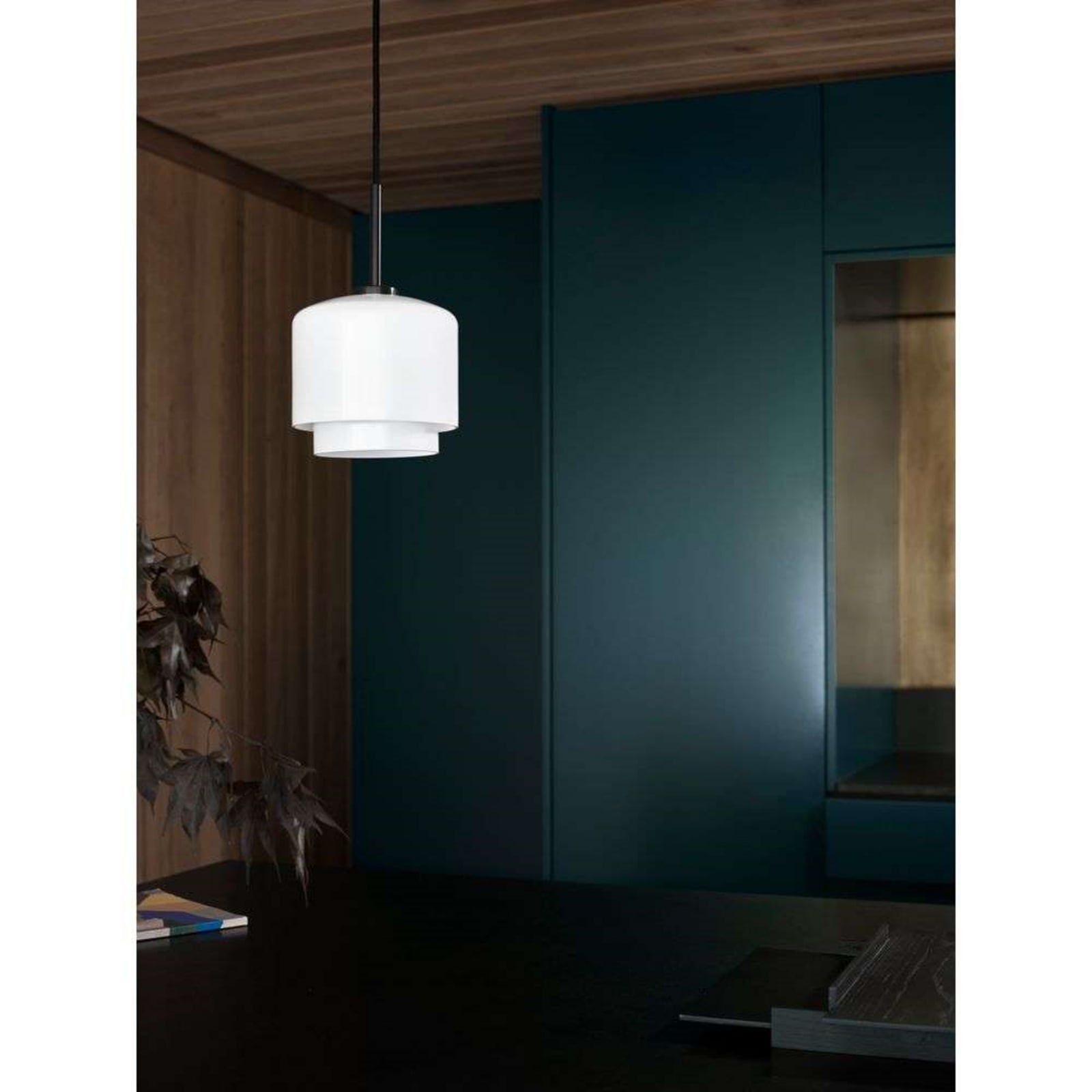 Candeeiro suspenso Megumi, Ø 18 cm, branco/preto, vidro opalino