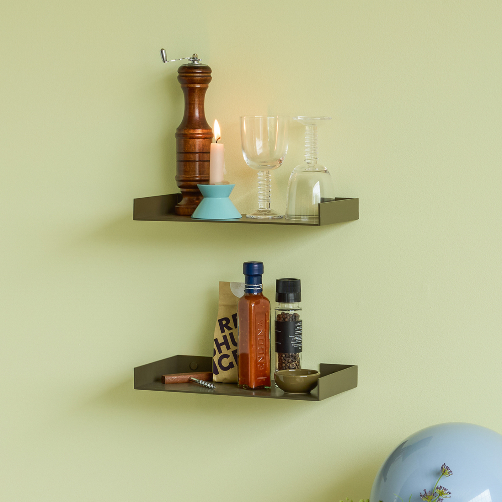 Estantería Sheets verde claro, ancho 30 cm - Hübsch