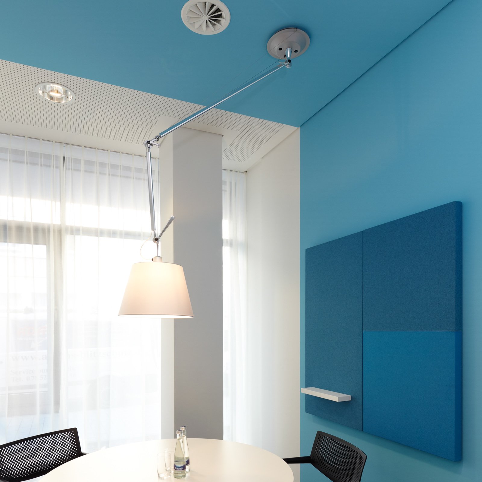 Artemide Tolomeo viseča svetilka decentralizirana pergament