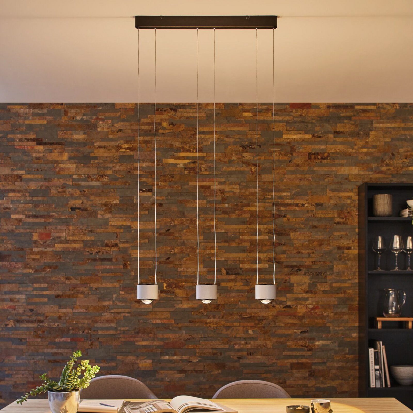 Suspension LED Paulmann Aldan, aluminium, à intensité variable, à 3 lampes. Suspension LED Paulmann Aldan, aluminium, à intensité variable, à 3 lampes.