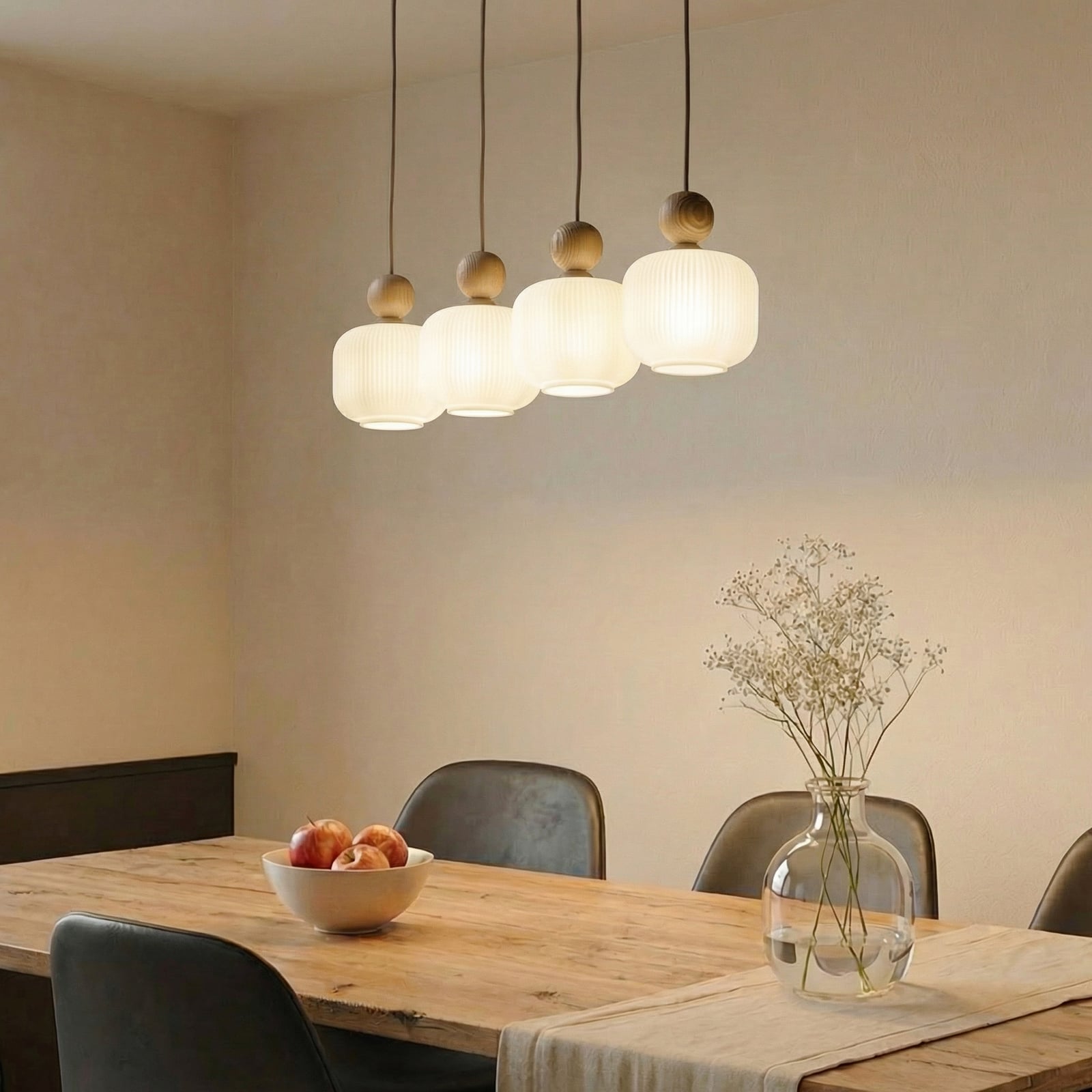 Piekaramais gaismeklis Ballo, 4 spuldzes, smilškrāsas, stikls, garums 80 cm