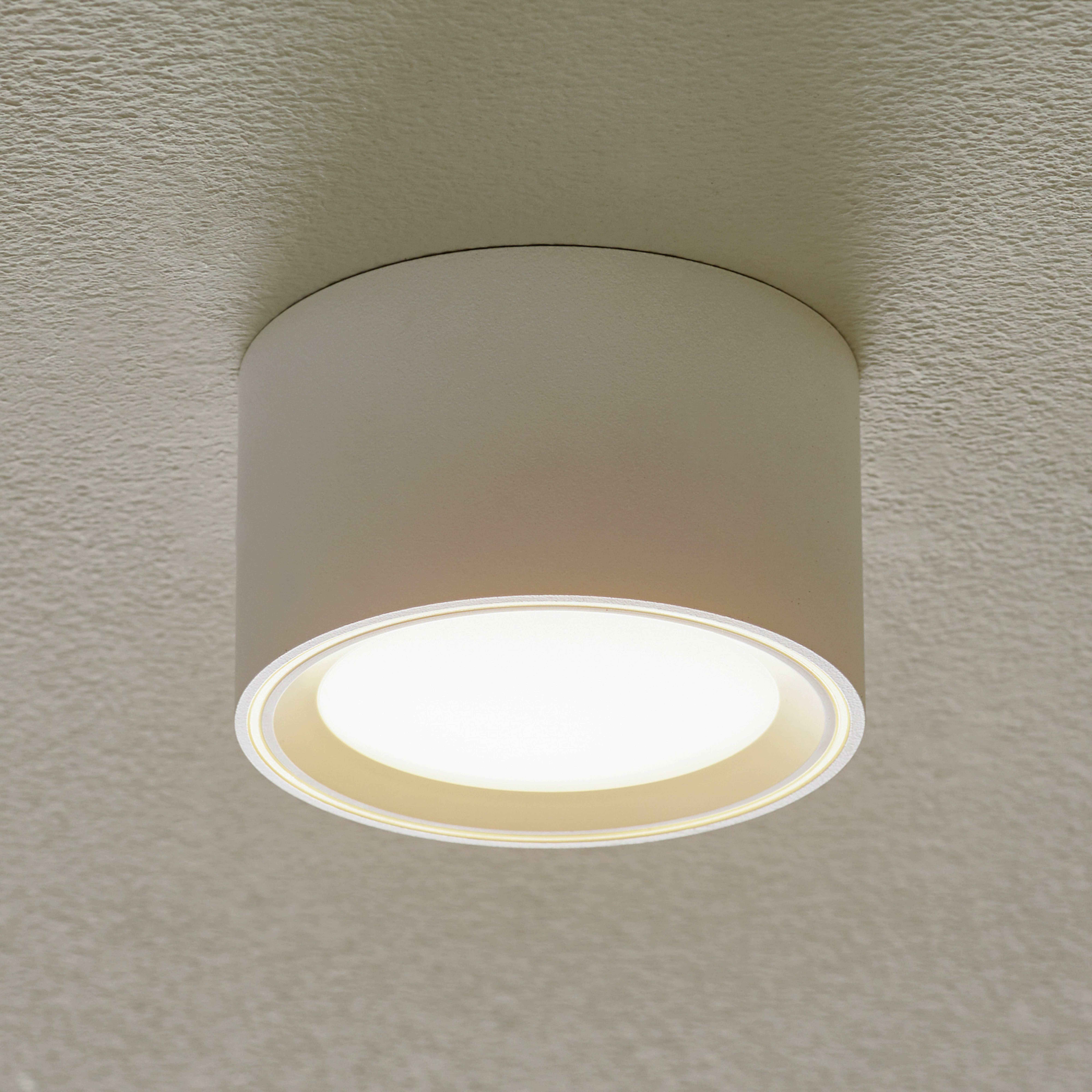 Plafonnier LED Fallon, hauteur 6 cm