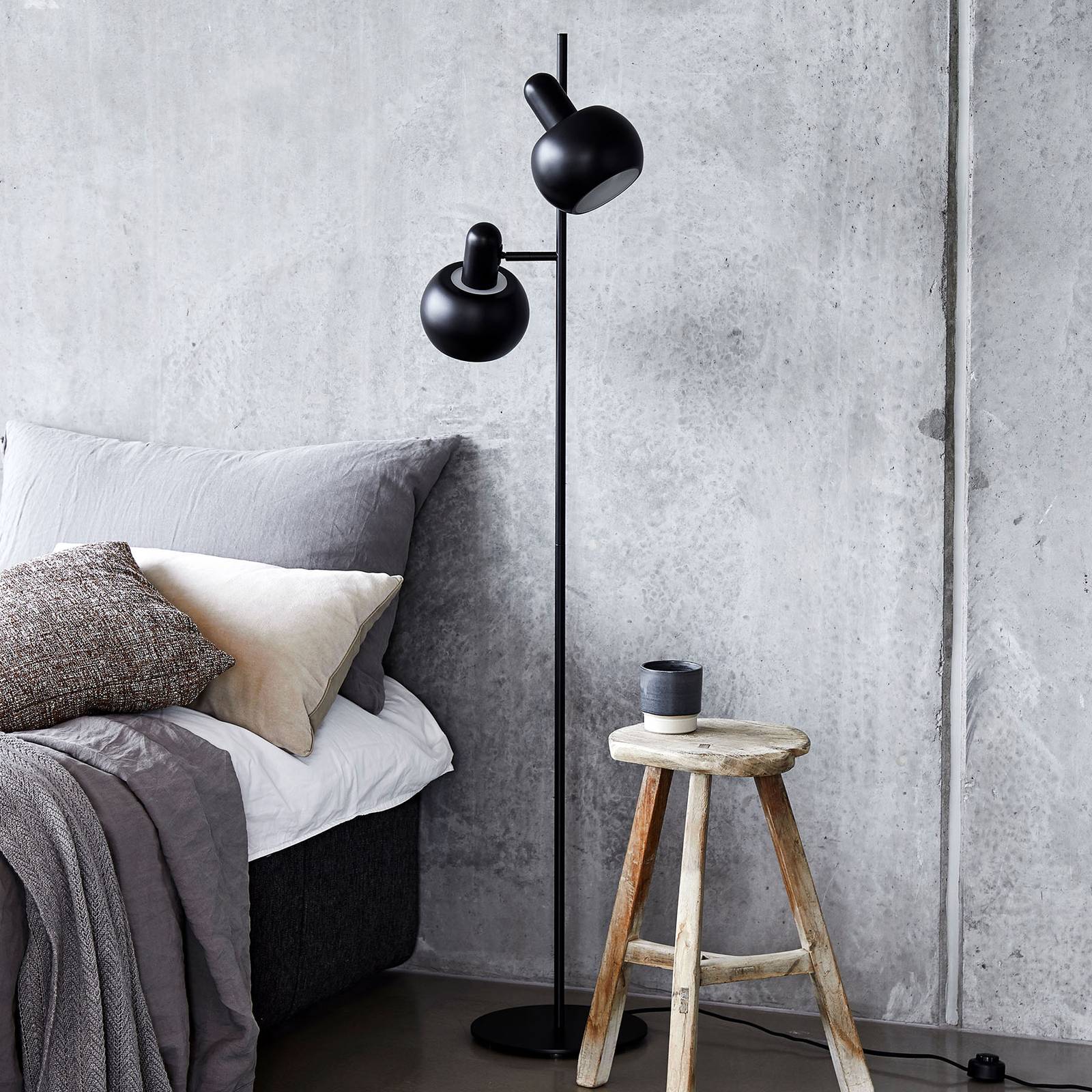 FRANDSEN BF20 lampadaire à 2 lampes noir mat