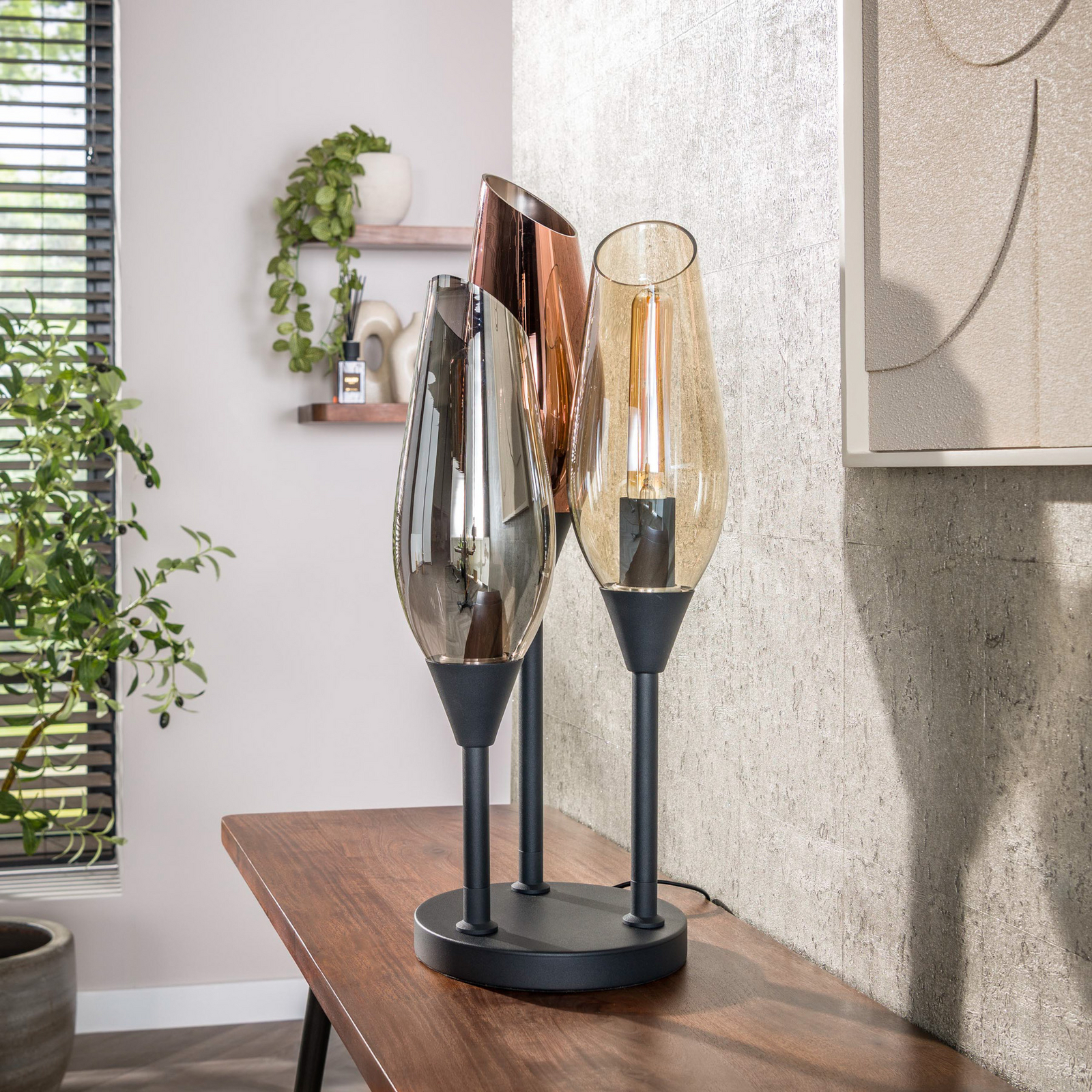 Lampada da tavolo Cocoon, nera, a 3 luci, altezza 59 cm, vetro, E27