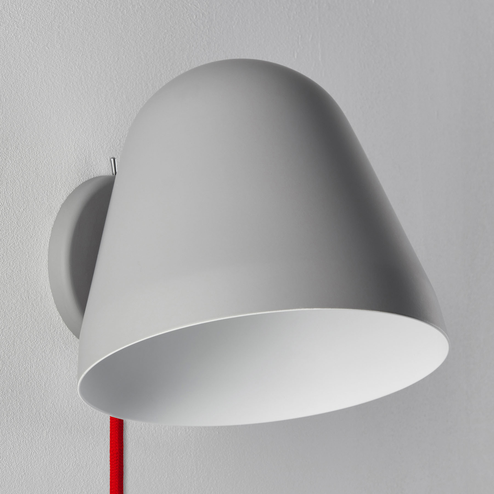 Nyta Tilt Wall Short wall lamp, red cable, grey