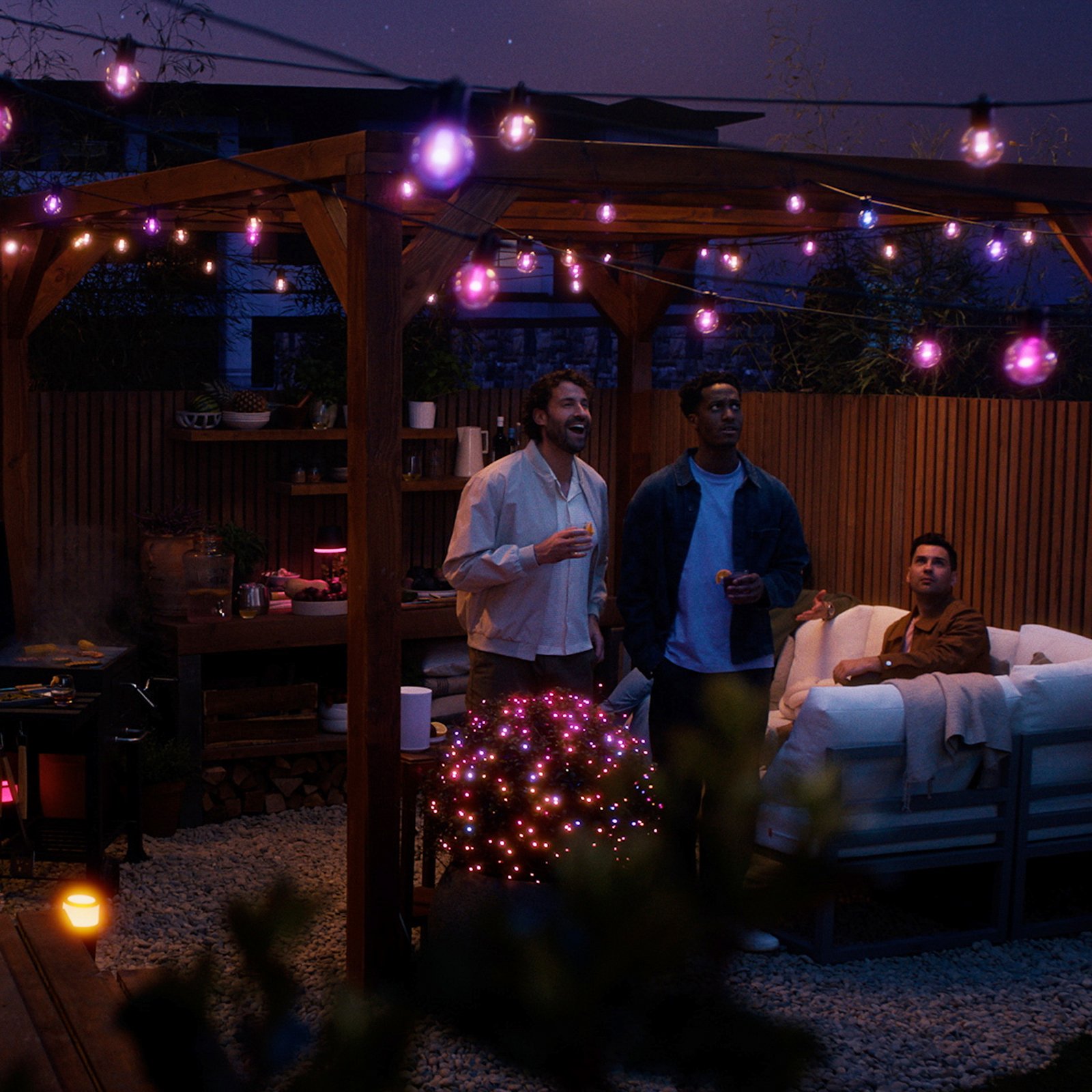 Philips Hue LED-Lichterkette Festavia Globe 14m 20 flg. IP65