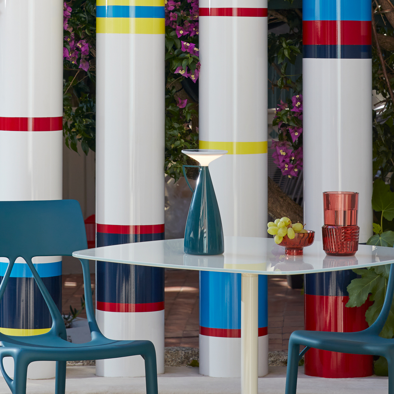 lampe à poser rechargeable LED Camomille, pétrole, hauteur 24 cm - Kartell