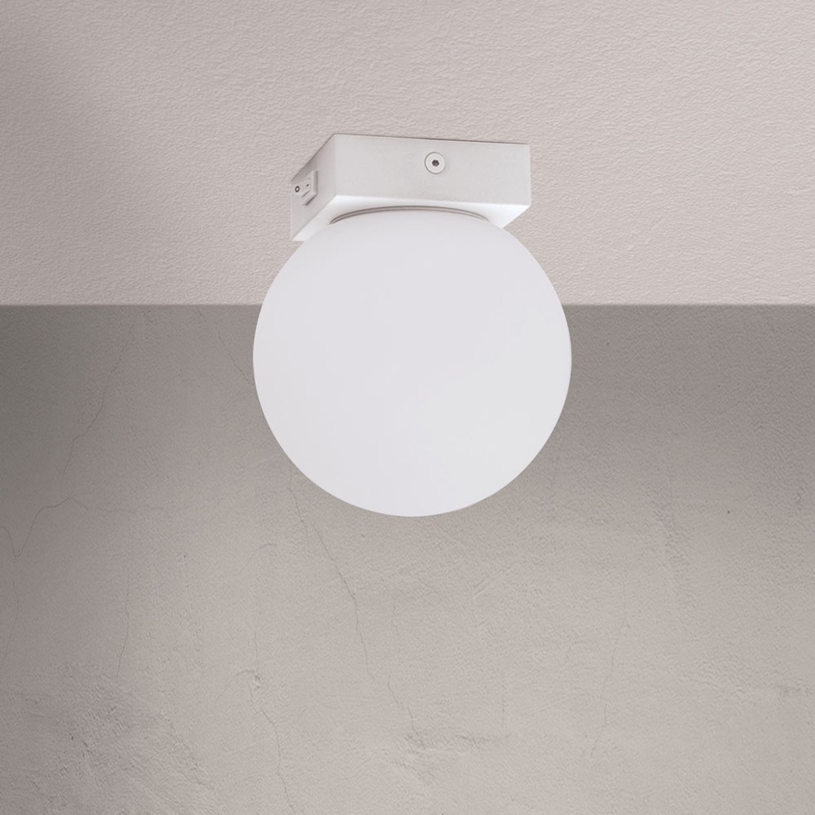 Lampa sufitowa LED Snowball z włącznikiem