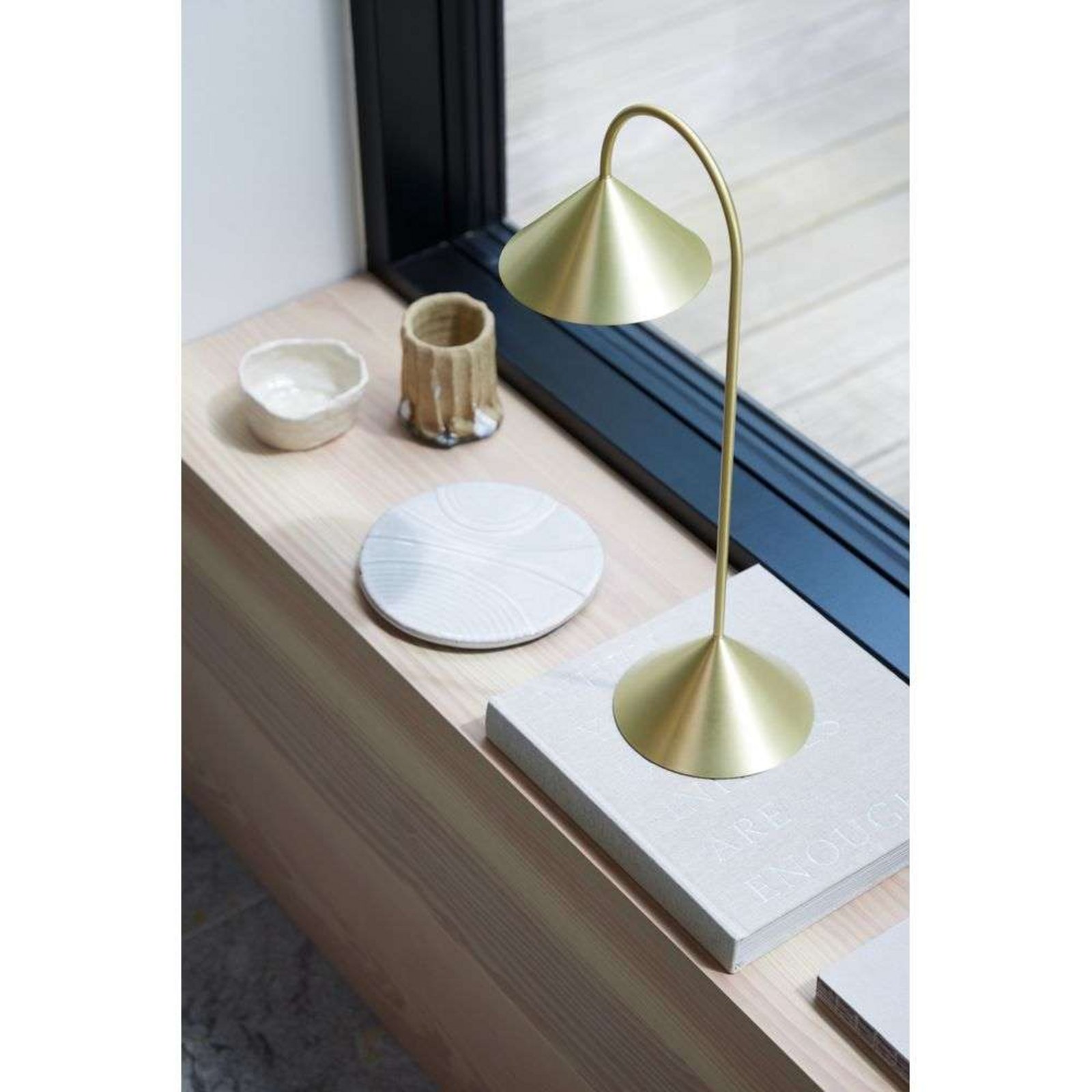 Grasp Portable Candeeiro de Mesa H47 Solid Brass - Frandsen