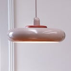 Dyberg Larsen Planet hanglamp, melkwit, Ø 40 cm, metaal