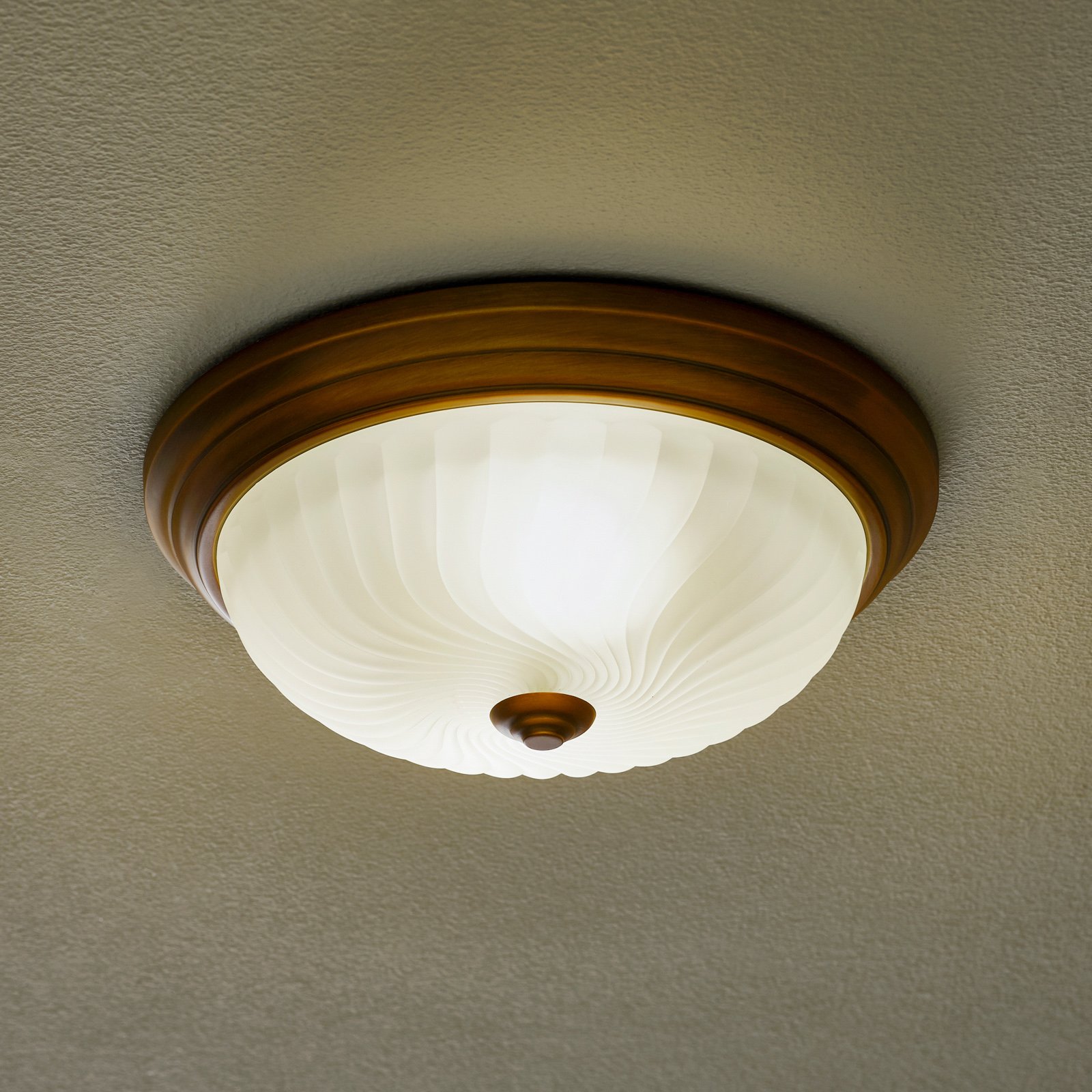 Classic Calla ceiling light