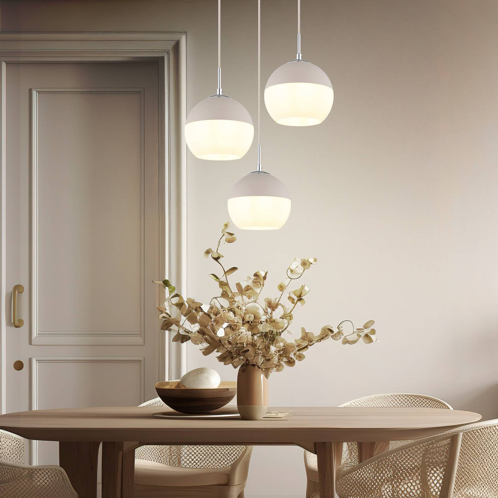 Globo Hanglamp Ragusa, Ø 42 cm zandkleur/chroom, metaal/glas, 3-lamps
