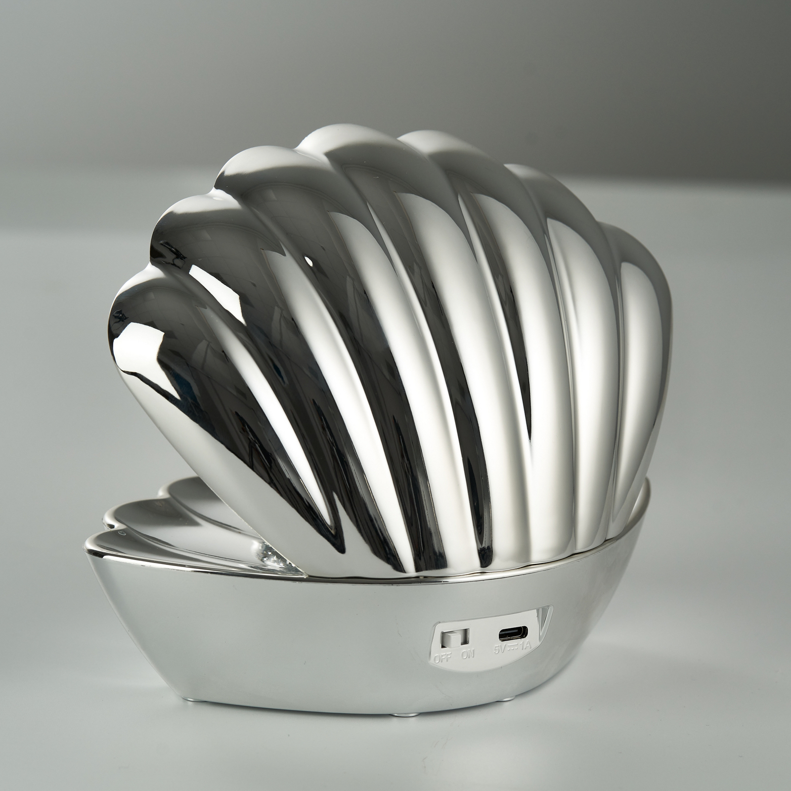 LED-bordlampe Shelly, kromfarget, plast, 18 cm, RGB