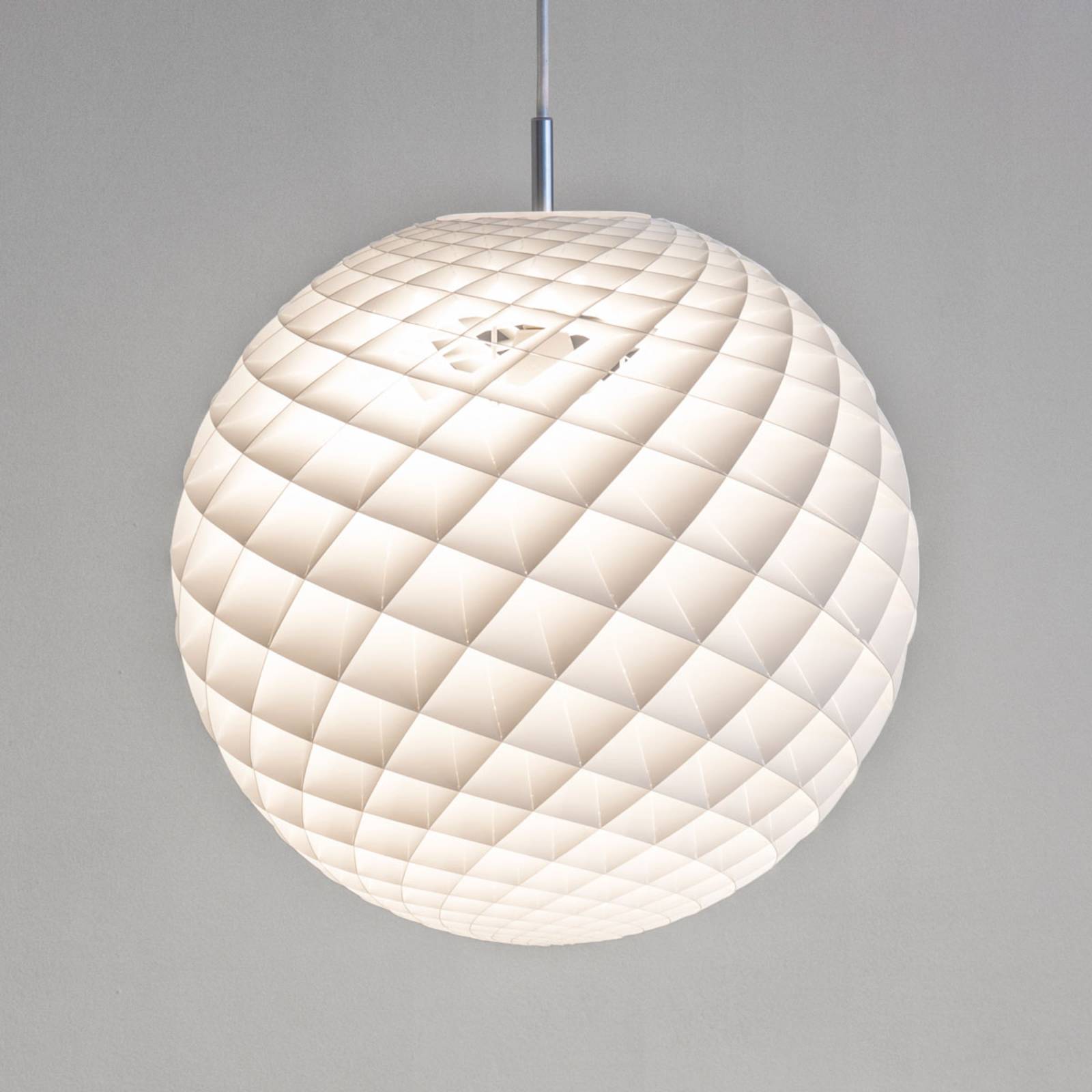 Louis Poulsen Patera pendant lamp matt white 90 cm, for Living / Dining Room, brass, acrylic, PVC, E27, 100 W, H: 86.5 cm