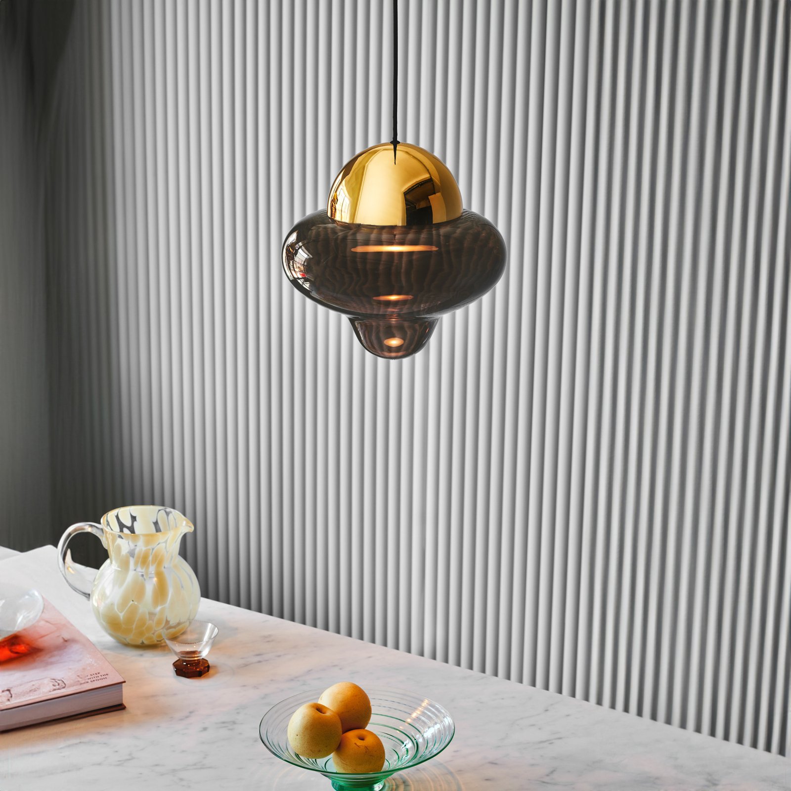 Lampada a sospensione LED Nutty XL, marrone/oro, Ø 30 cm, vetro