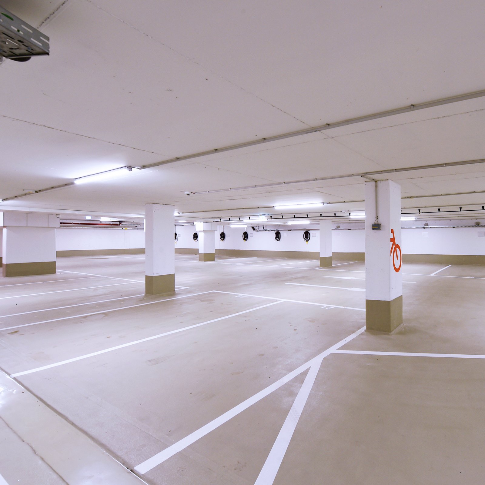 LED осветително тяло за влажни помещения Tri Proof, дължина 121 cm, 20 W, 4000 K