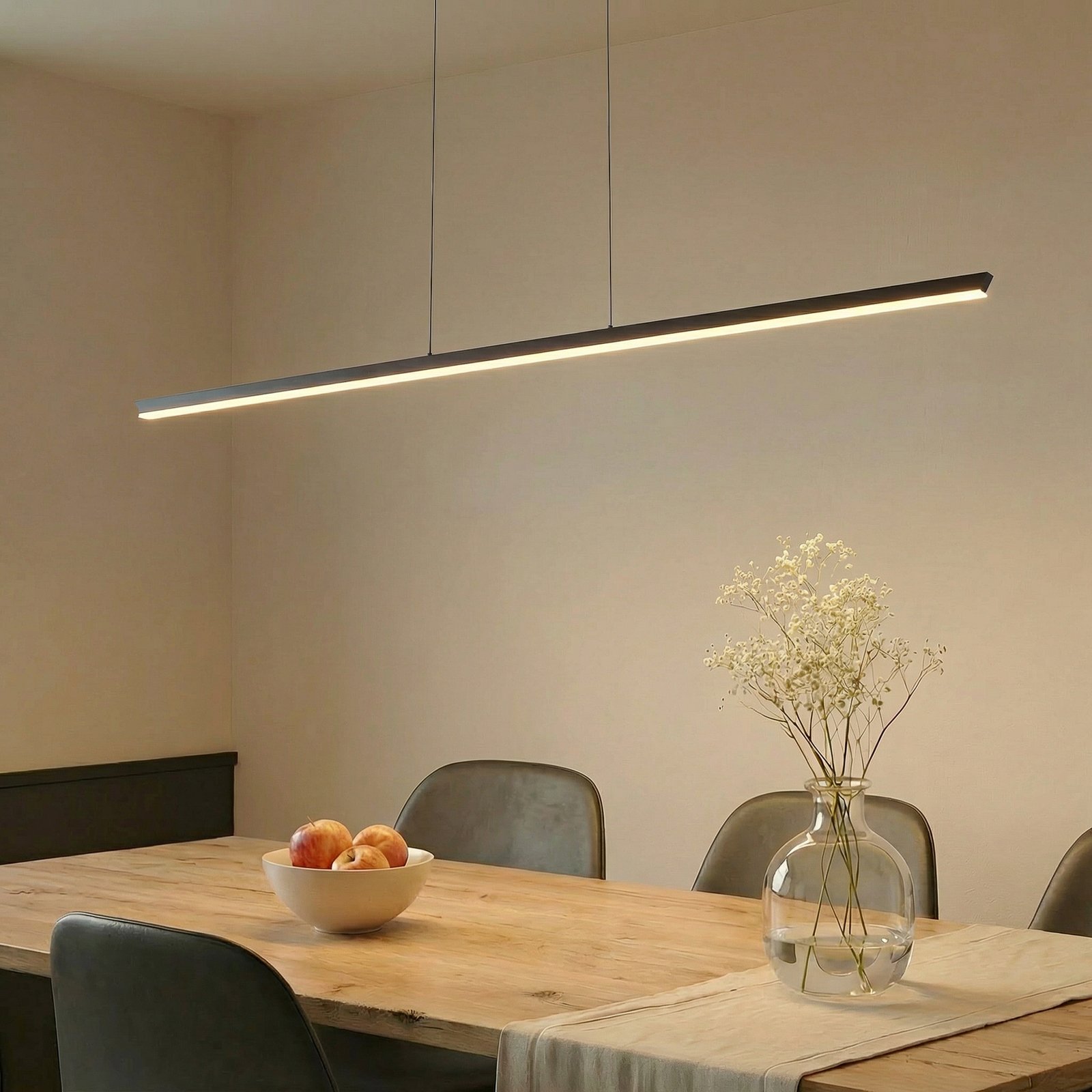 Lucande LED-riippvalgustid Solvar, 158 cm, must, CCT, dimmeriga